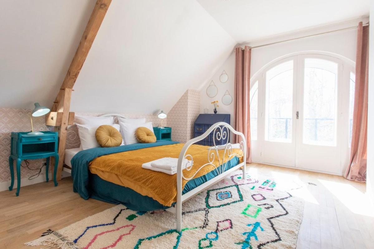 Deluxe Room (2 Adults + 1 Child) photo 1