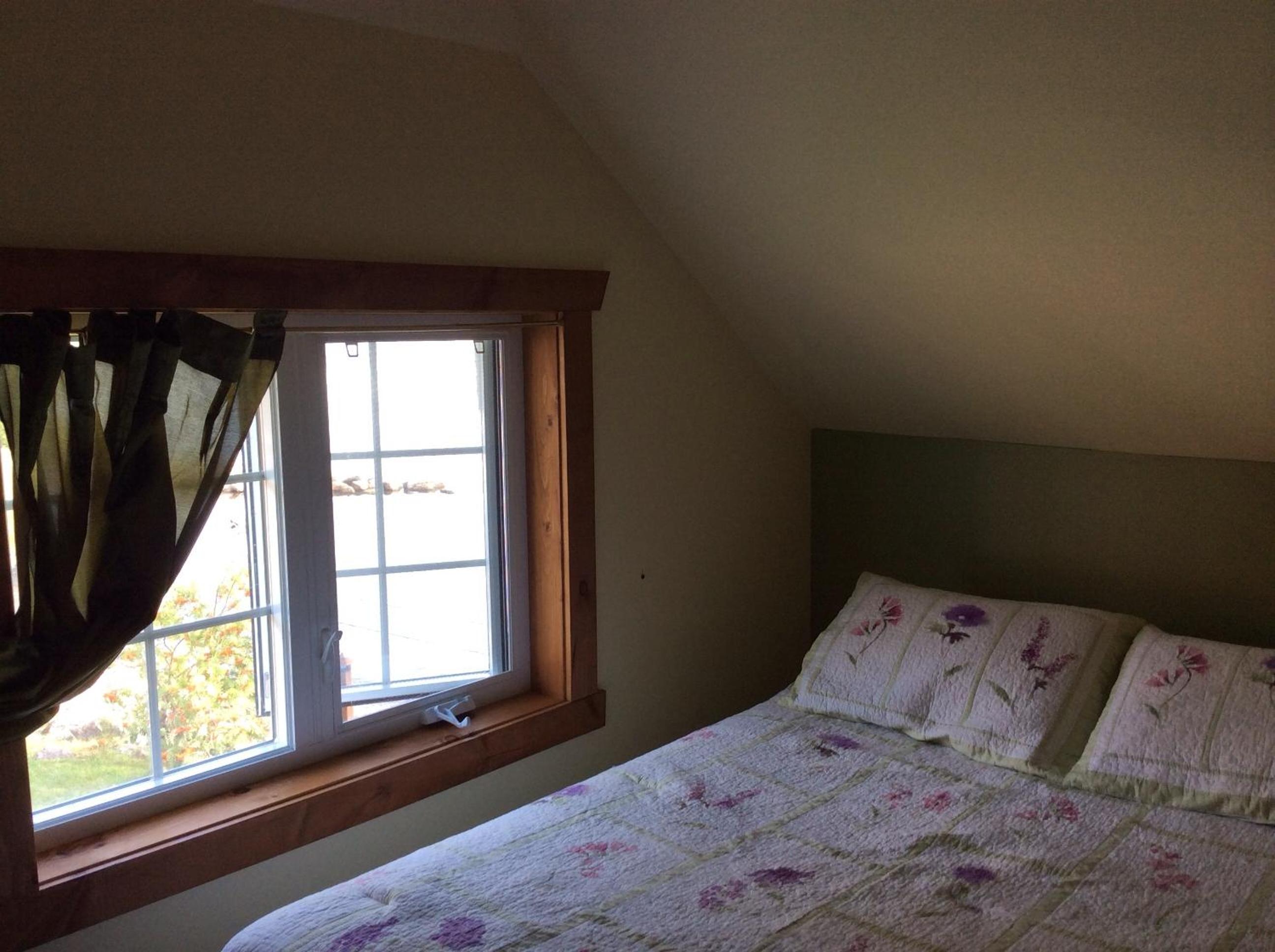 Two-Bedroom House photo 3