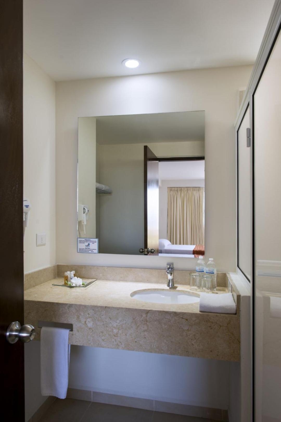 Two-Bedroom Suite - Photo 9