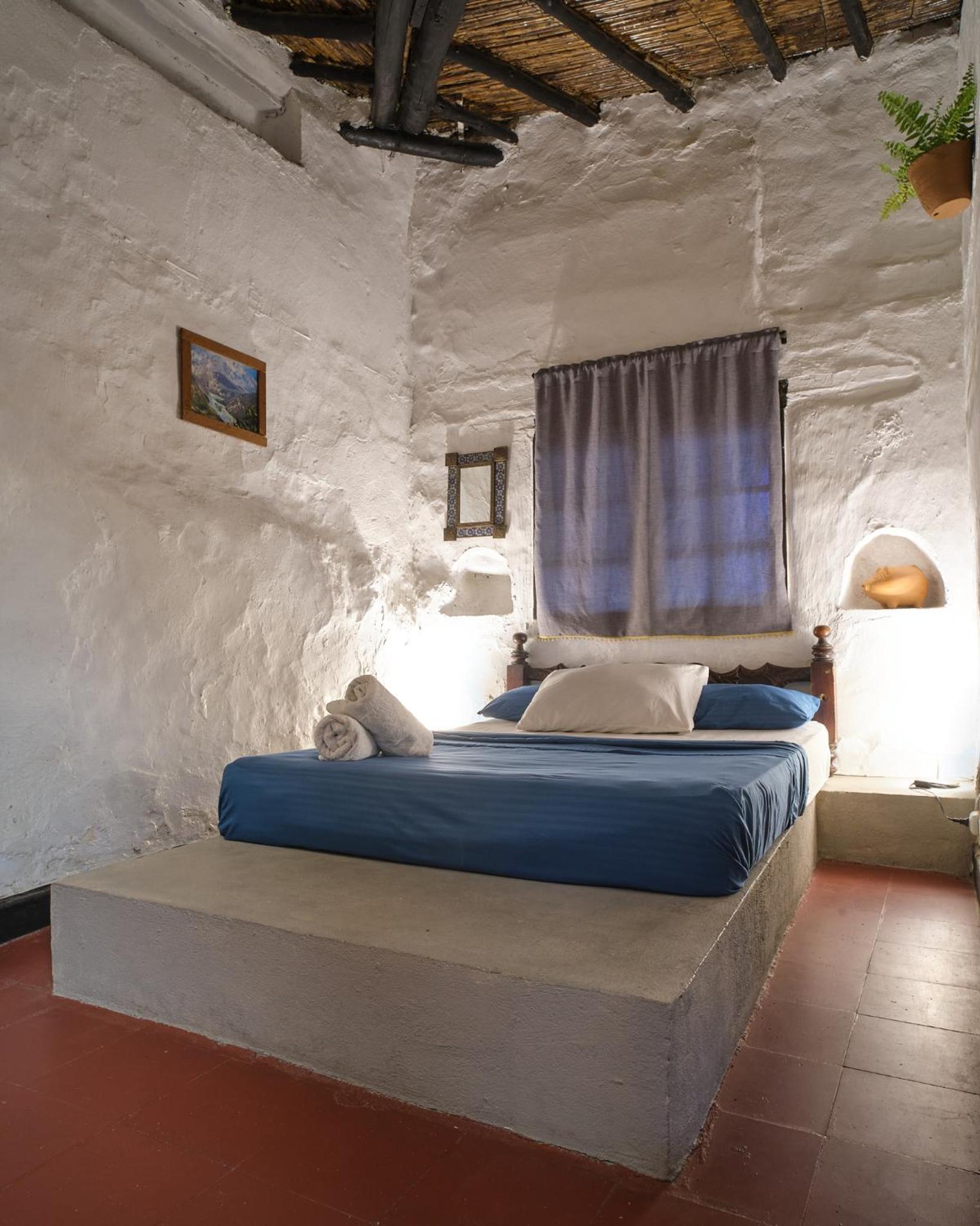 Double Room with Private Bathroom photo 1