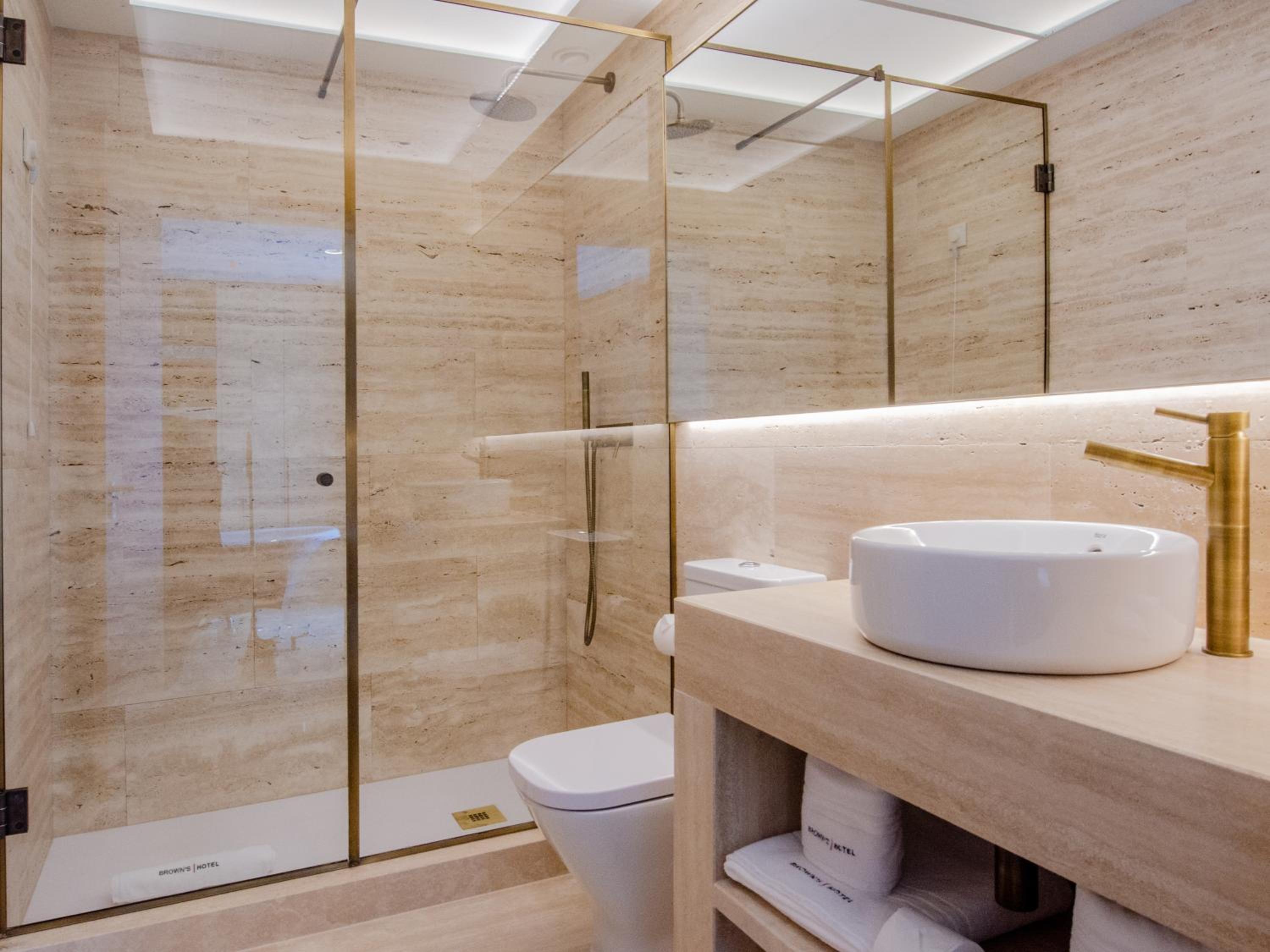 Contemporary Junior Suite - Photo 25