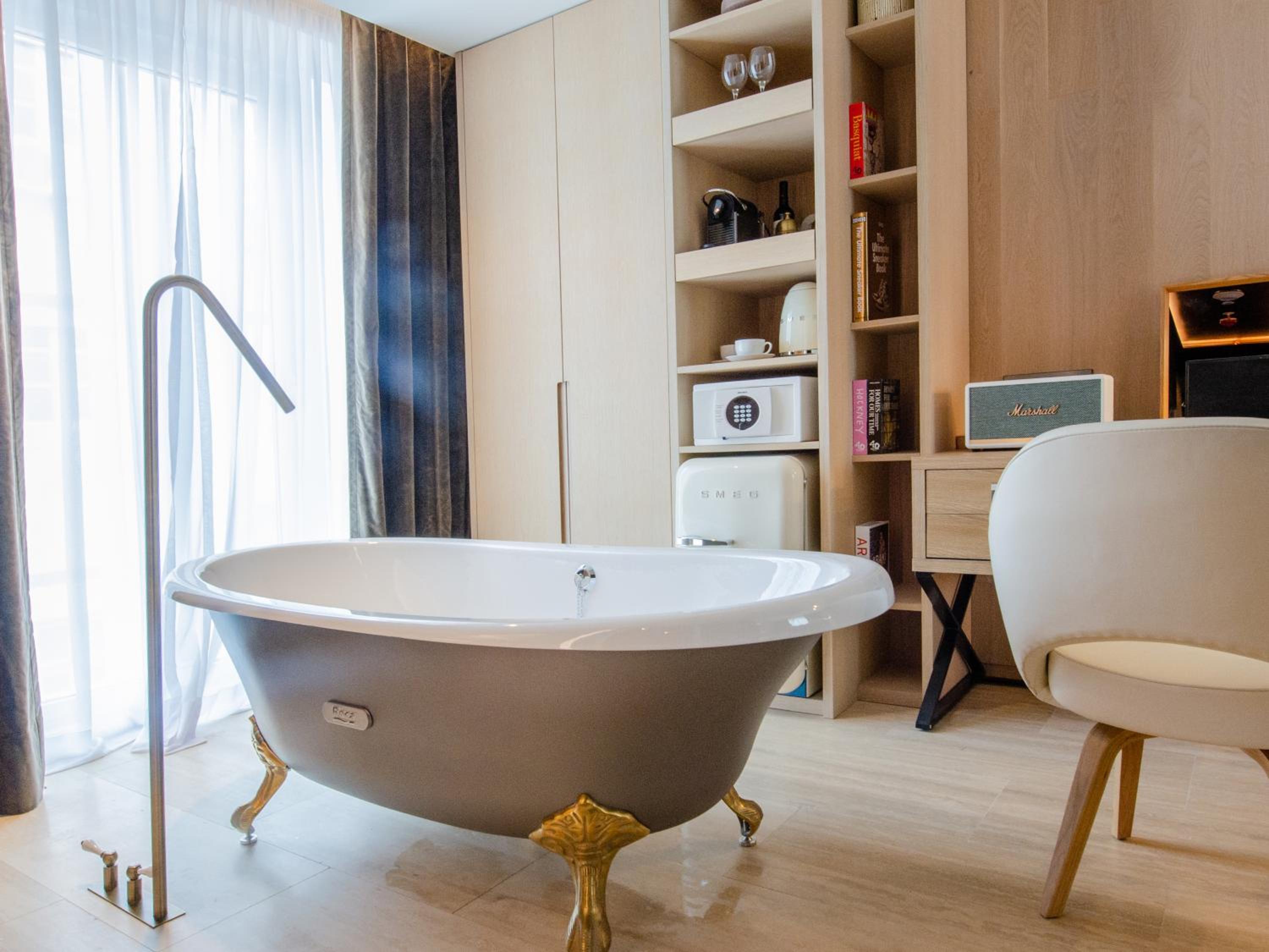 Contemporary Junior Suite - Photo 7