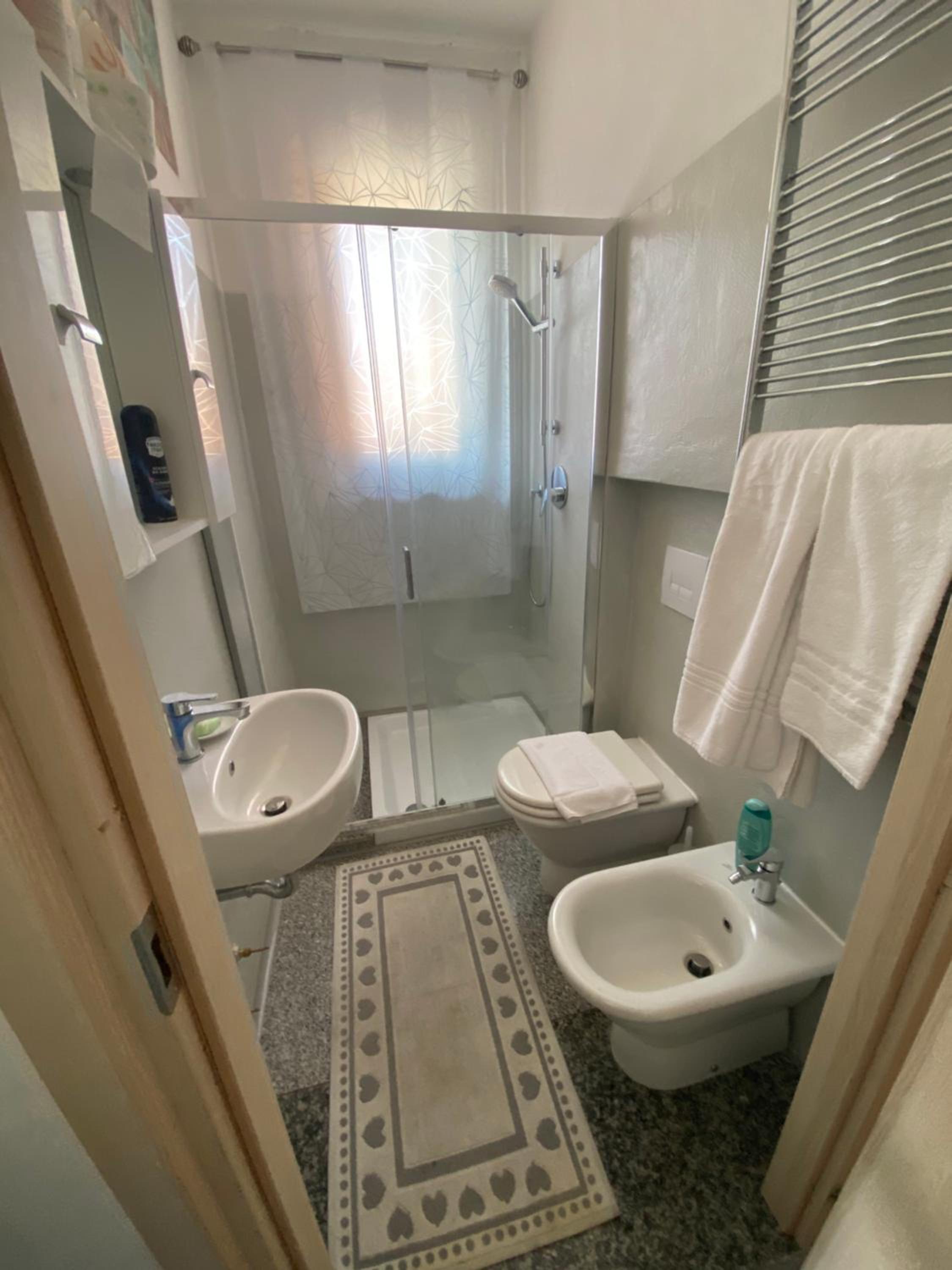 Double Room with Private Bathroom photo 2