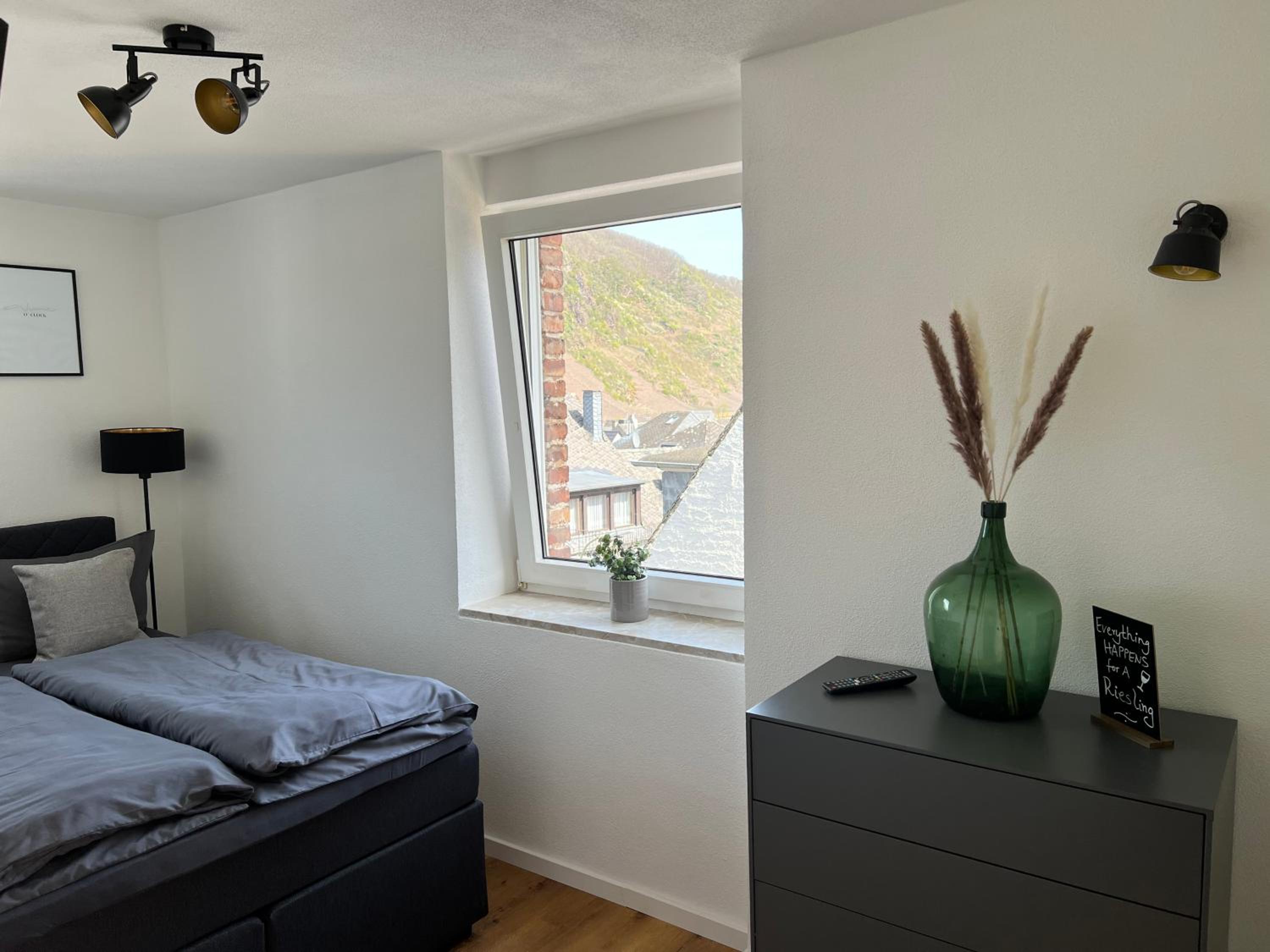 Two-Bedroom Apartment - Photo 3