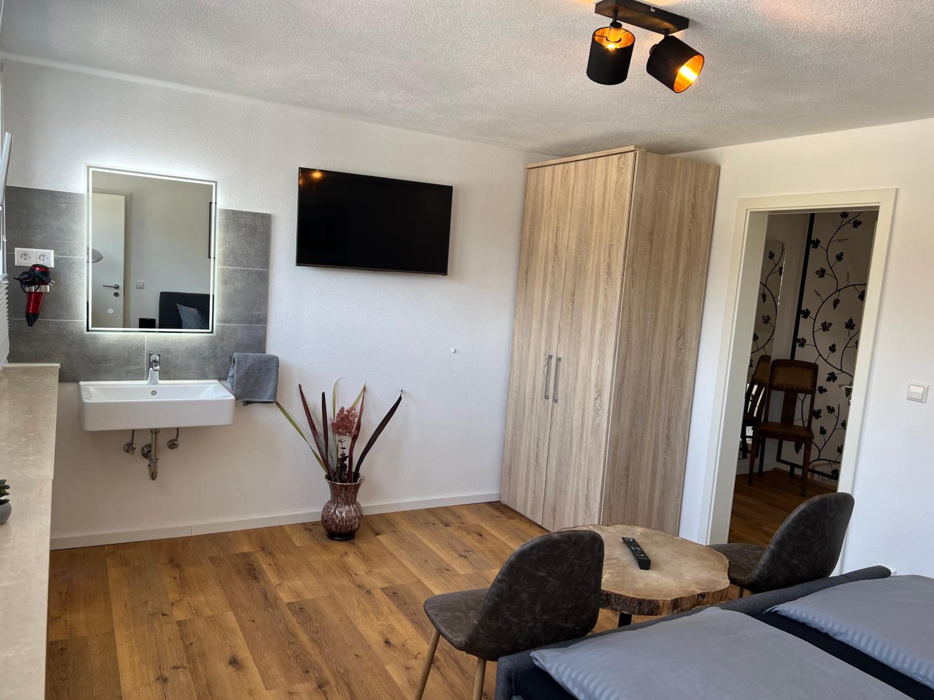 Two-Bedroom Apartment - Photo 7