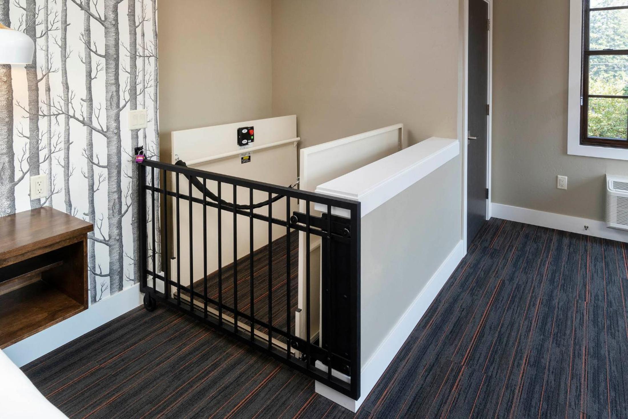 King Room - Disability Access photo 3