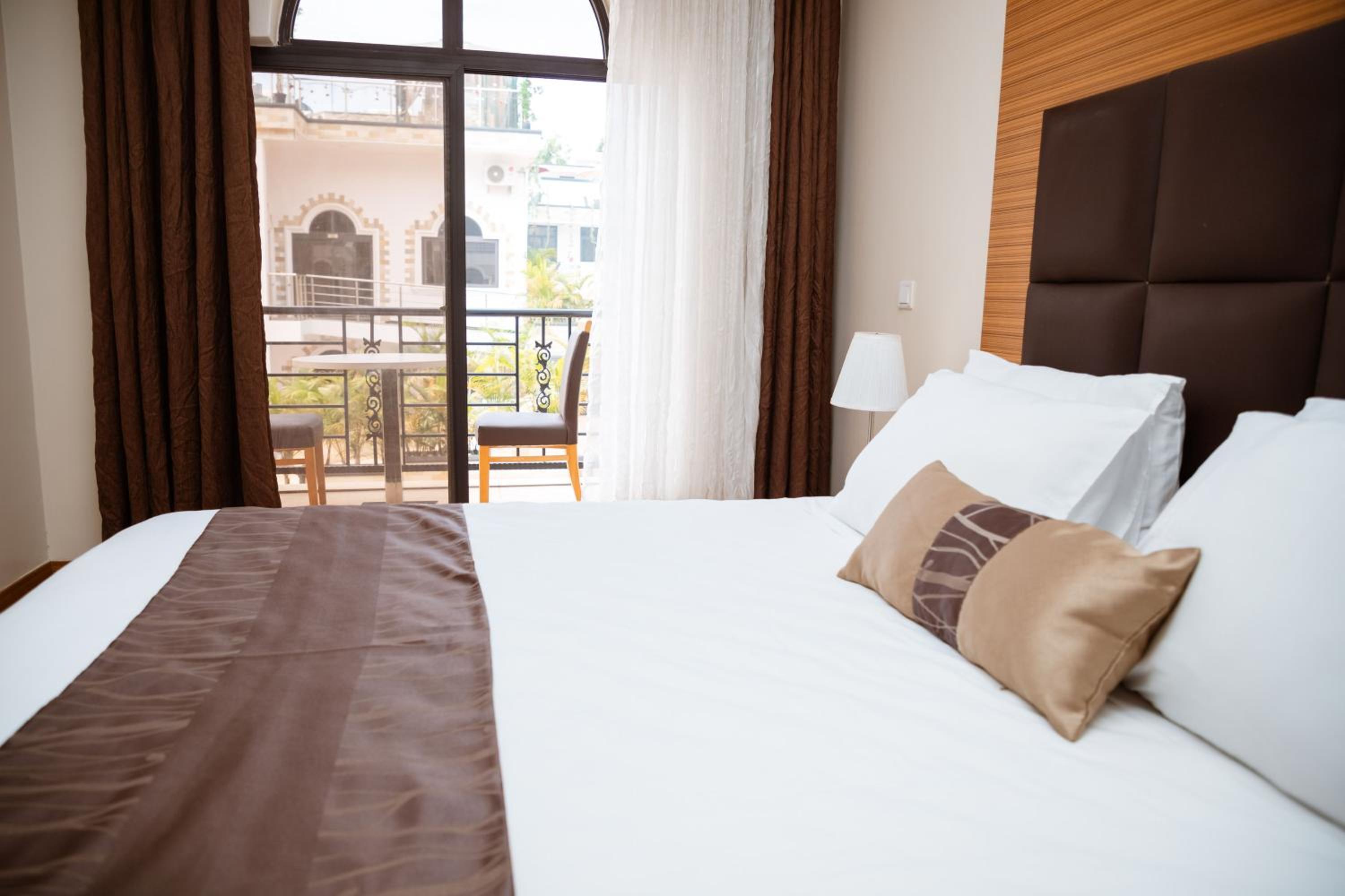 Deluxe Double Room photo 3