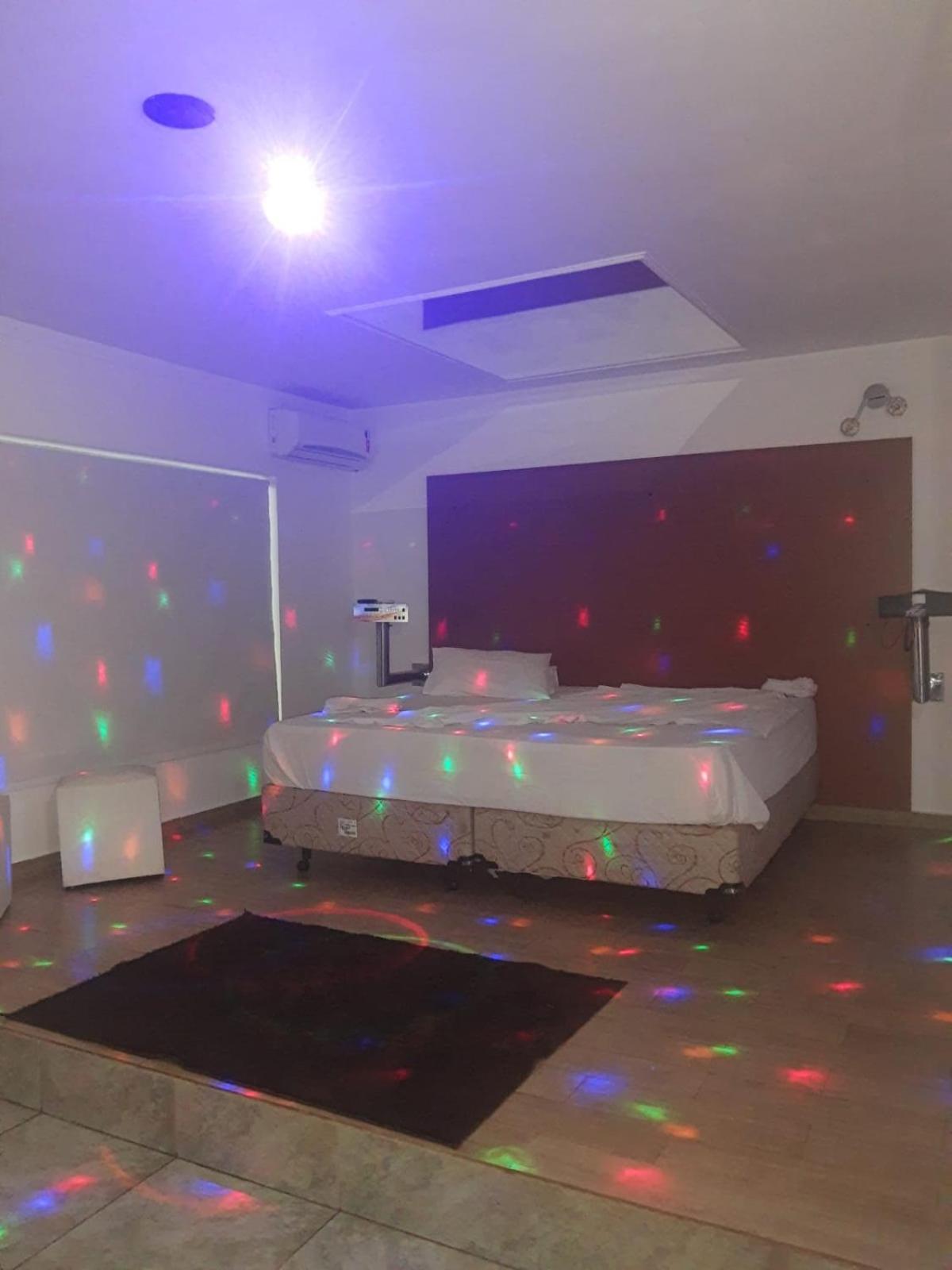 Queen Room with Spa Bath photo 2