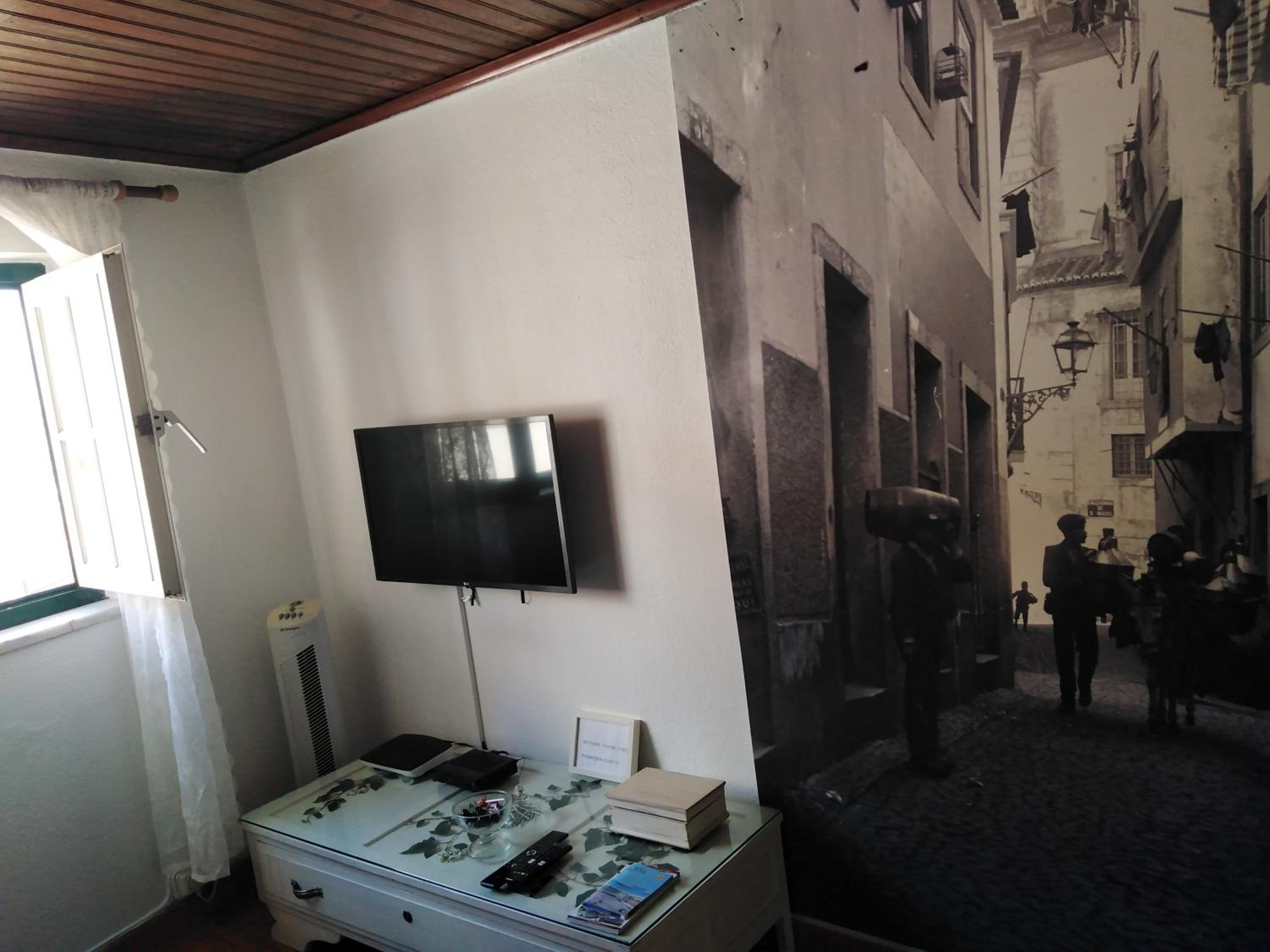Apartment photo 1