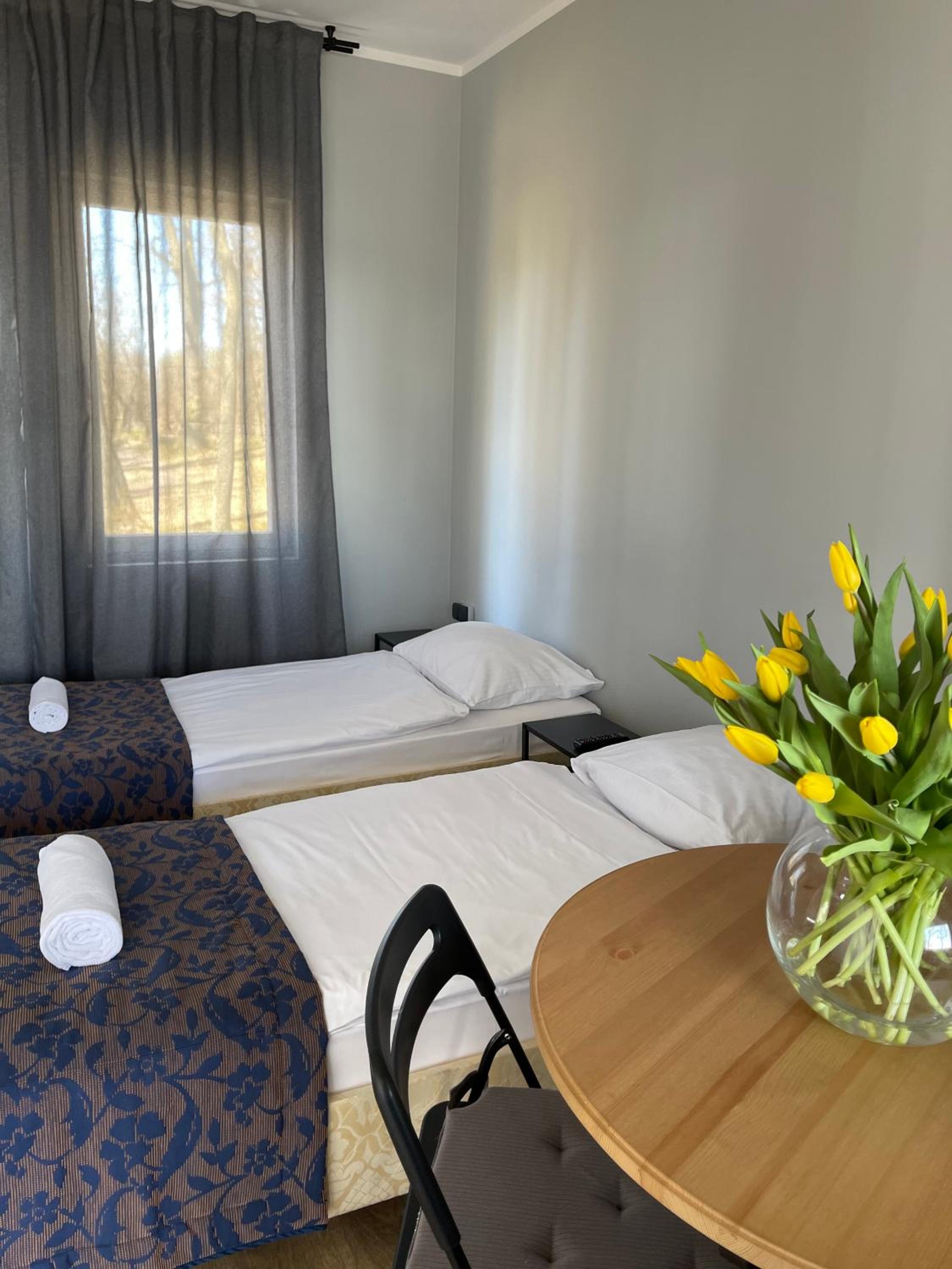 One-Bedroom Bungalow - Photo 1