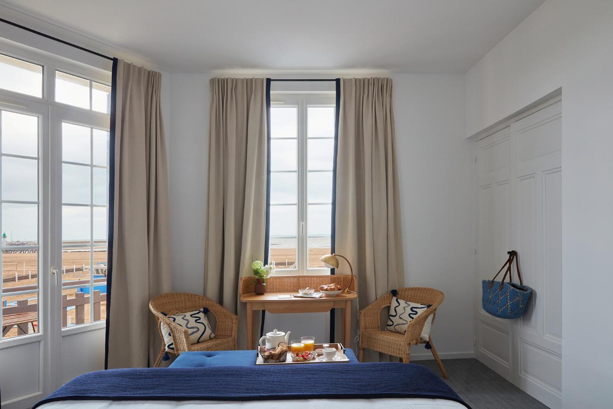 Junior Suite with Sea View photo 1