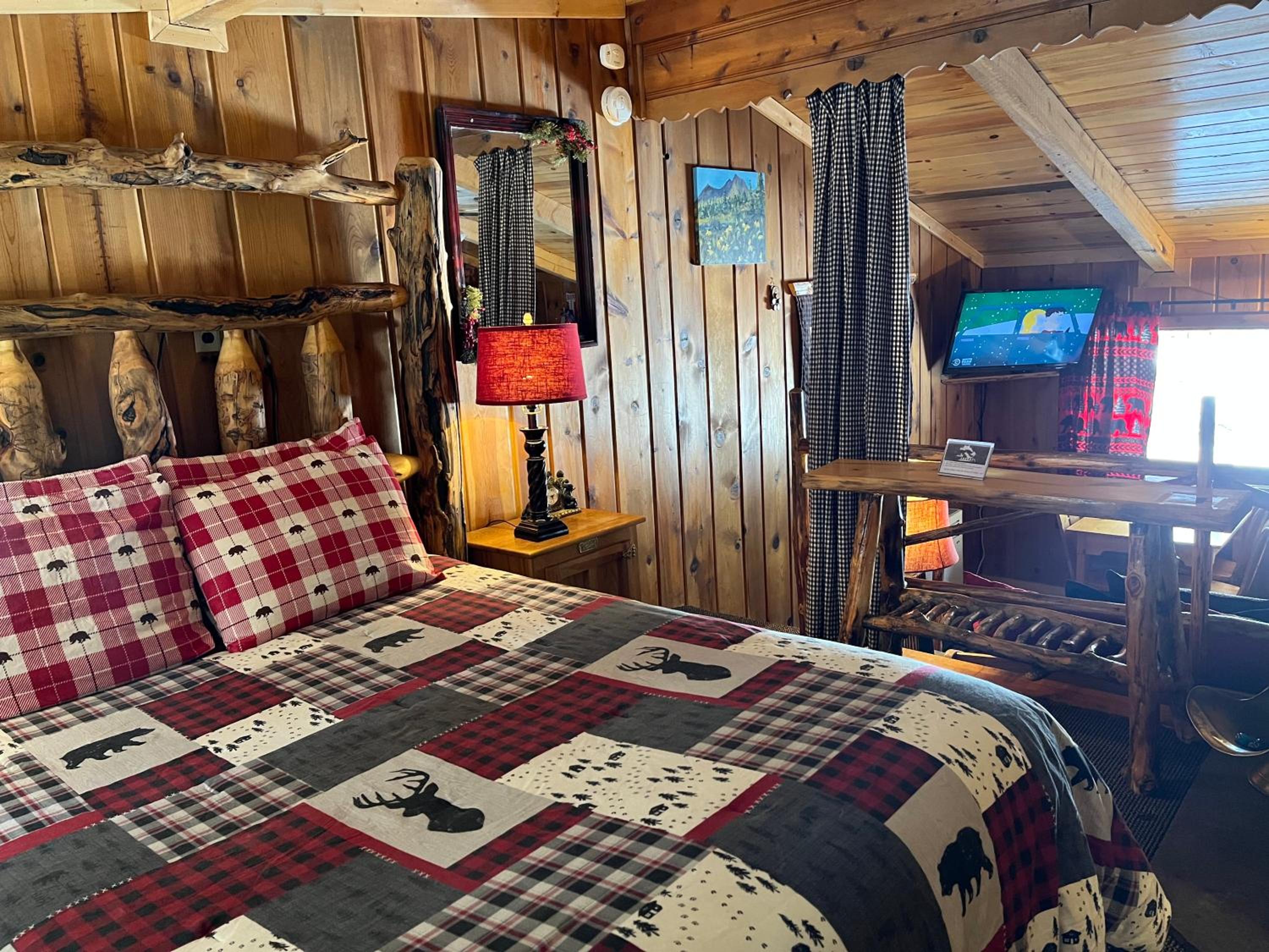 The Black Bear Cabin 8