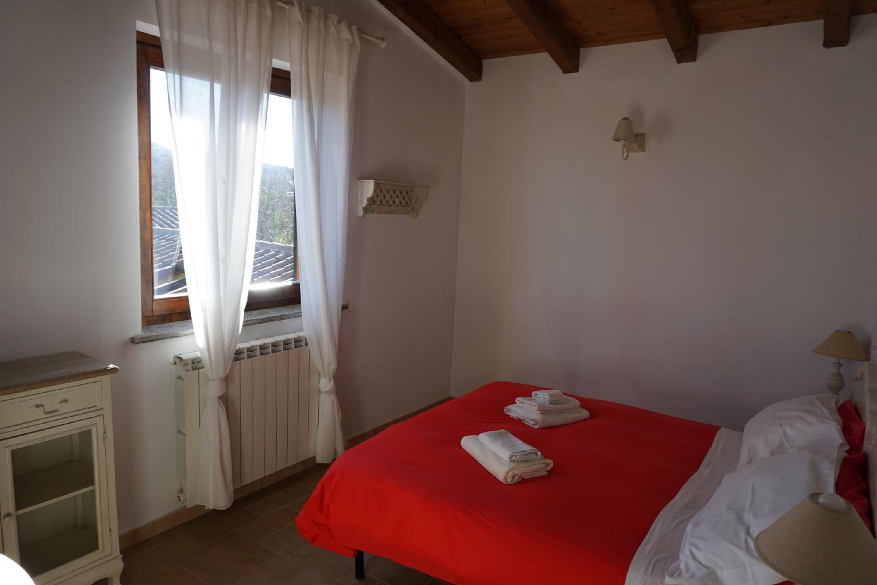 Large Double or Twin Room photo 3