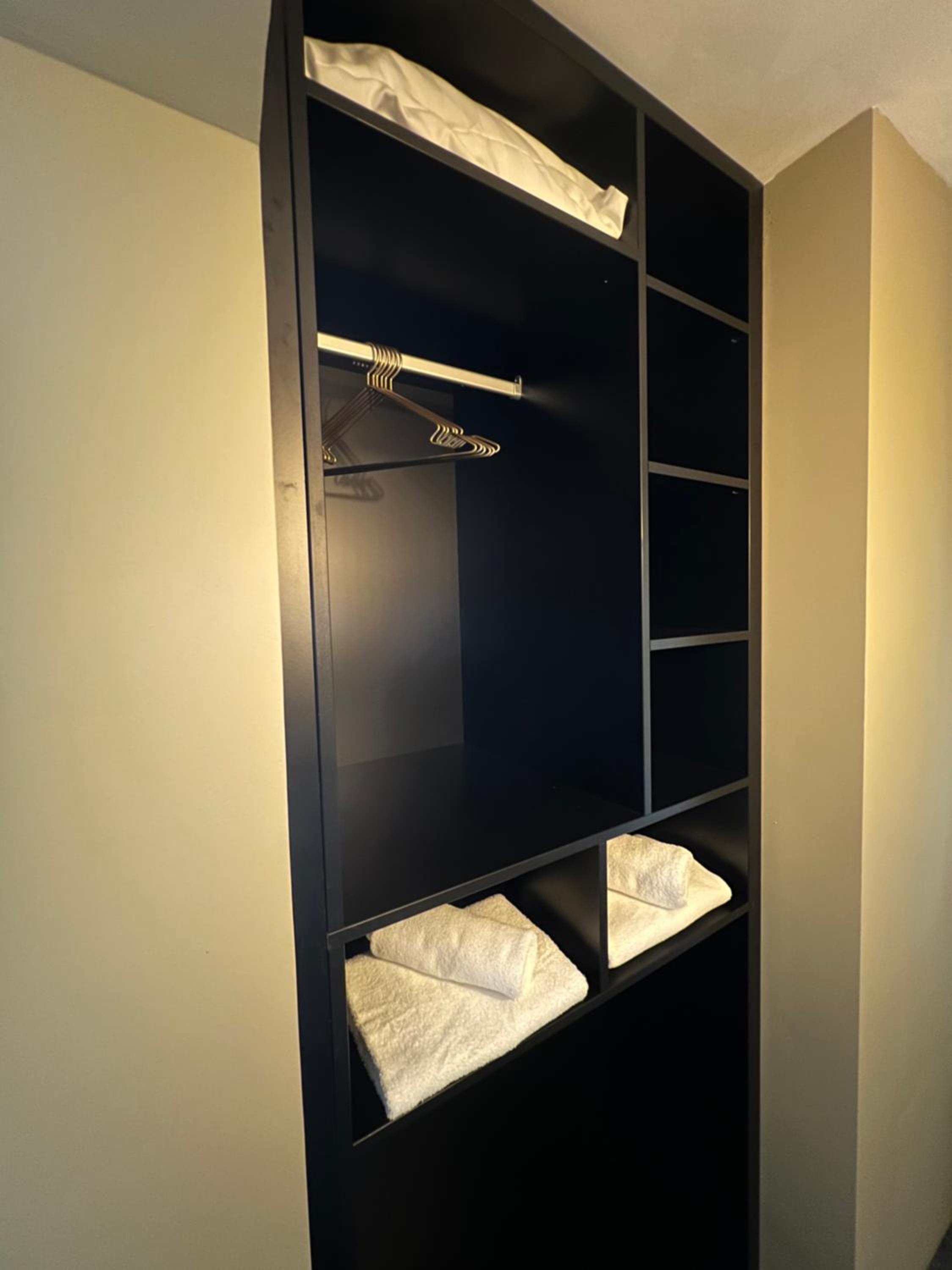 Deluxe Room - Photo 14