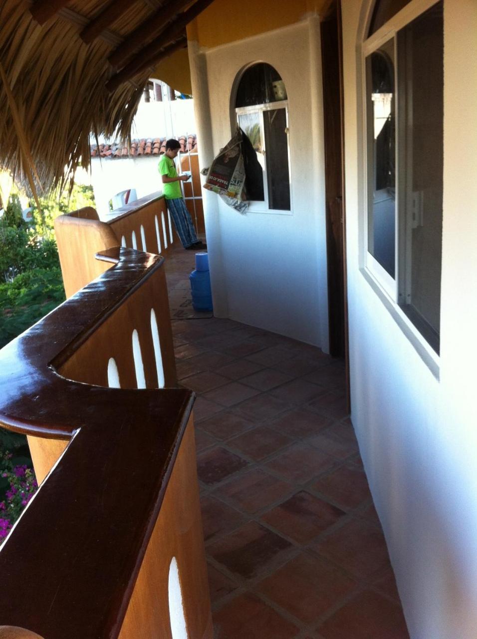 Bungalow with Sea View photo 2