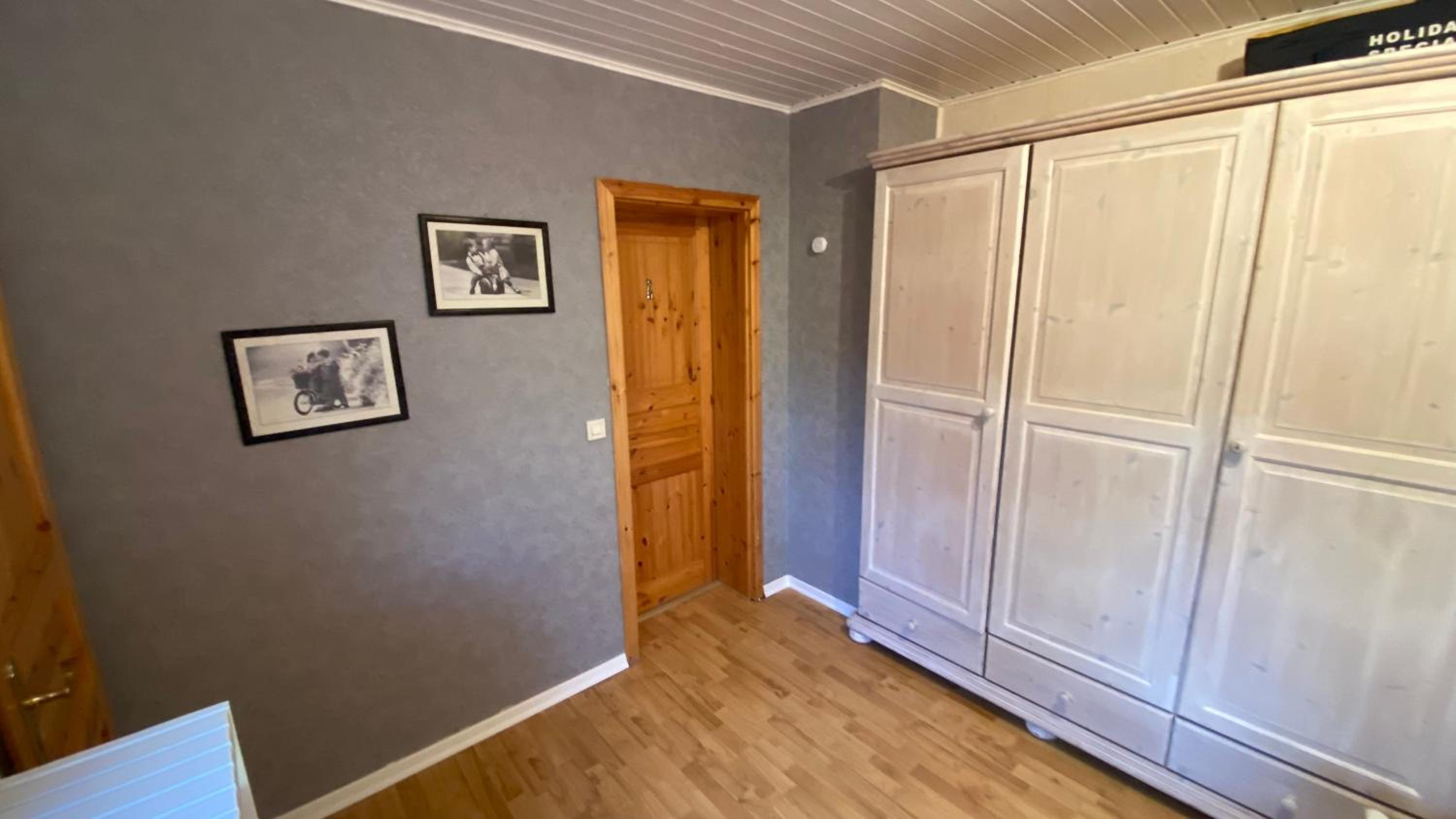 One-Bedroom Apartment - Photo 27