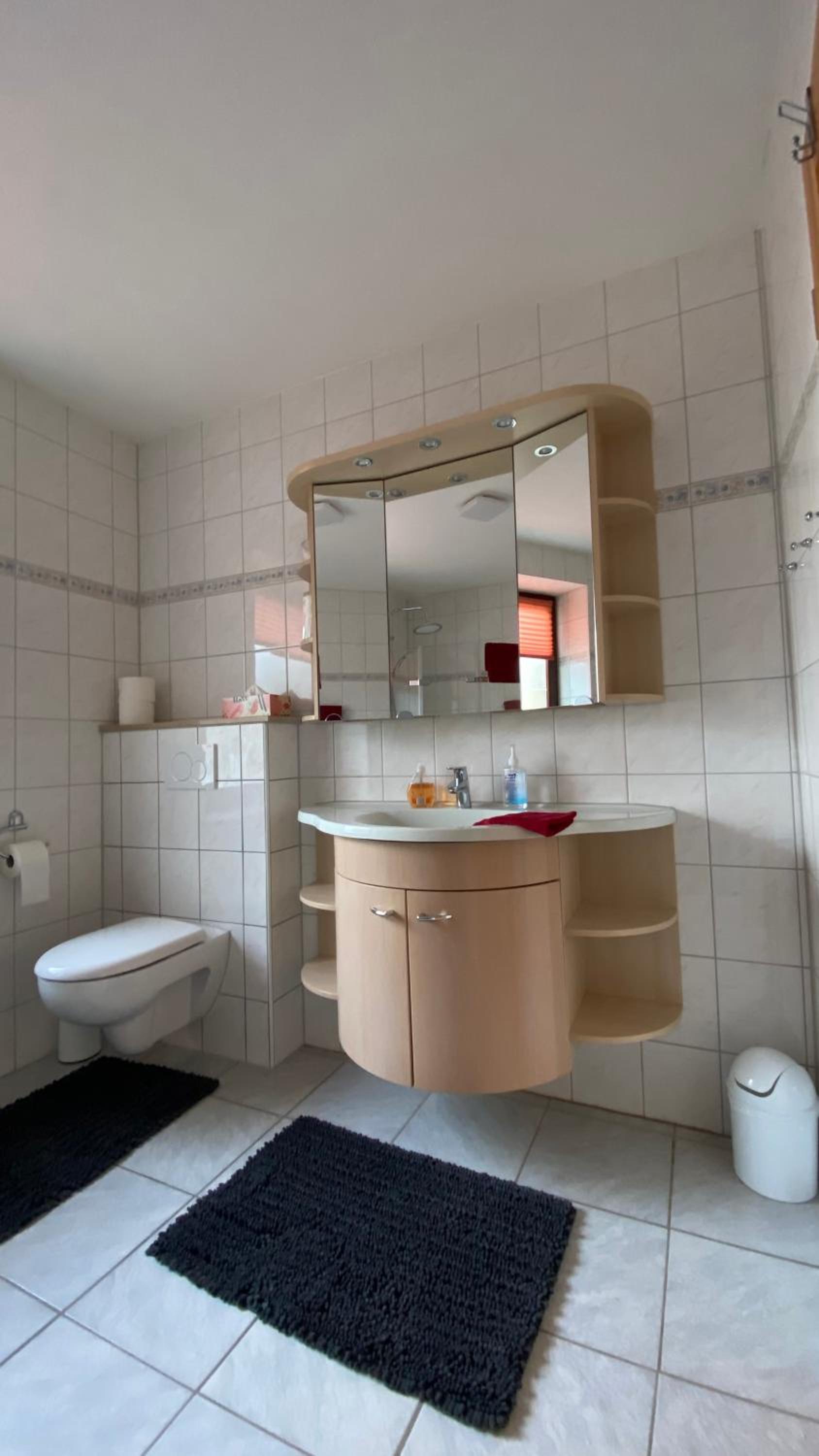 One-Bedroom Apartment - Photo 21