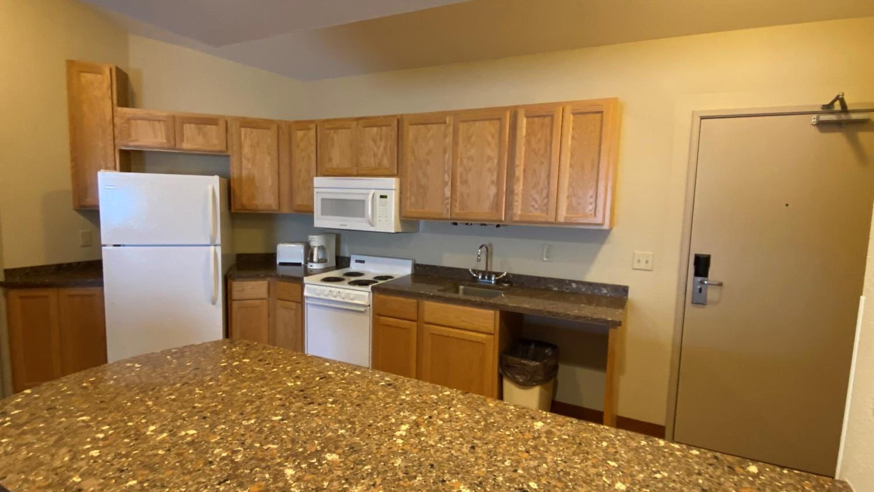 King Studio Suite - Non-Smoking - Photo 1