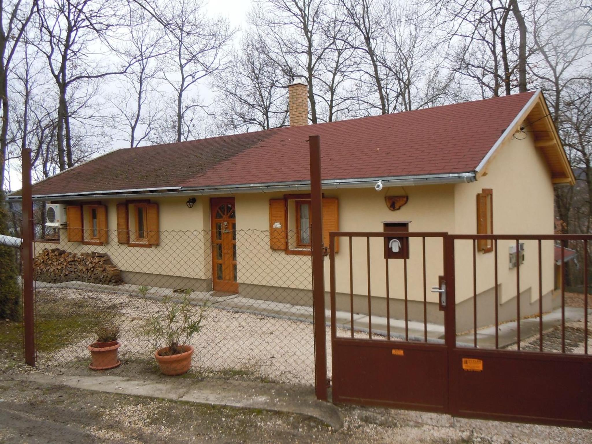 Two-Bedroom House - Photo 20