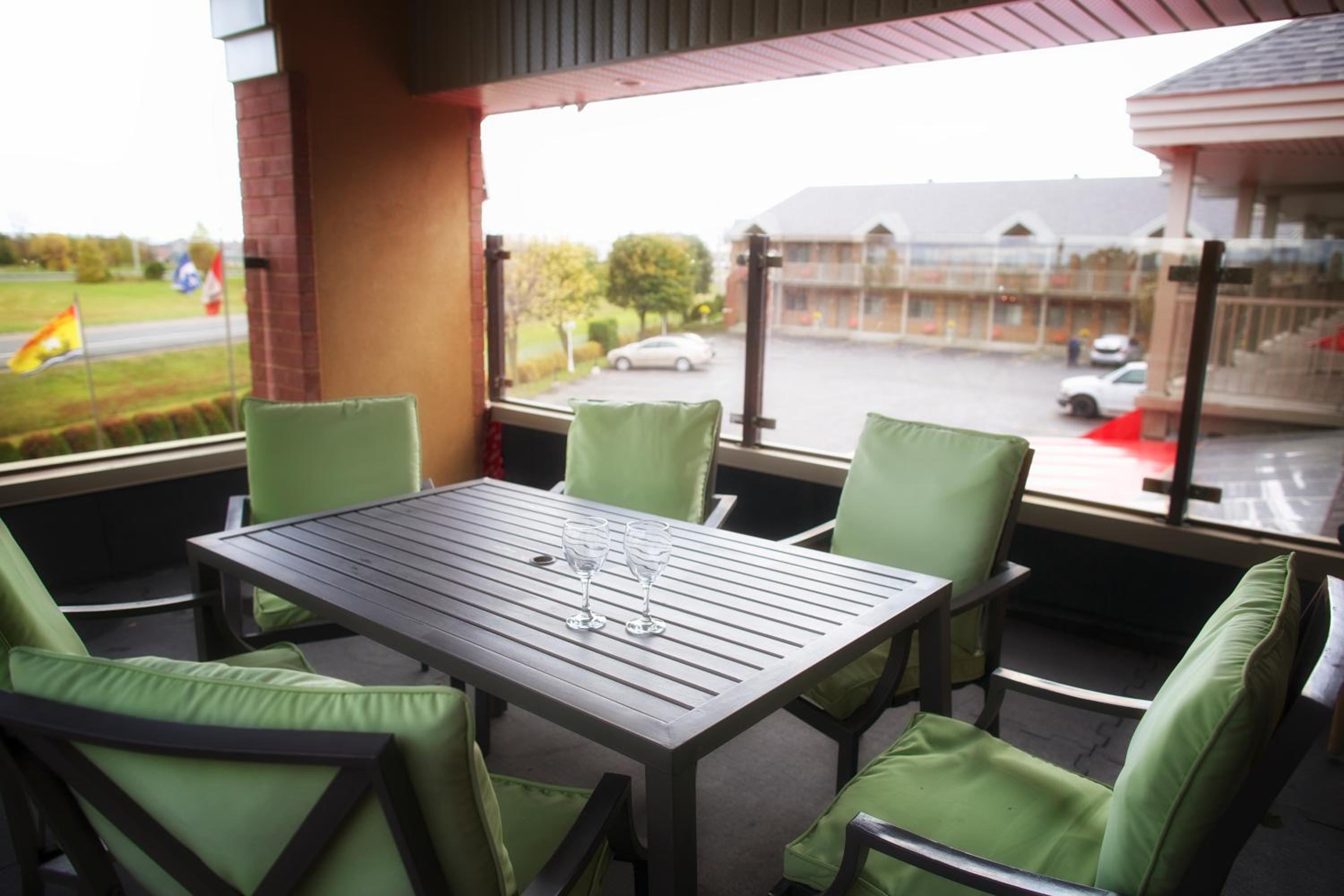 Queen Suite with Terrace - Photo 6