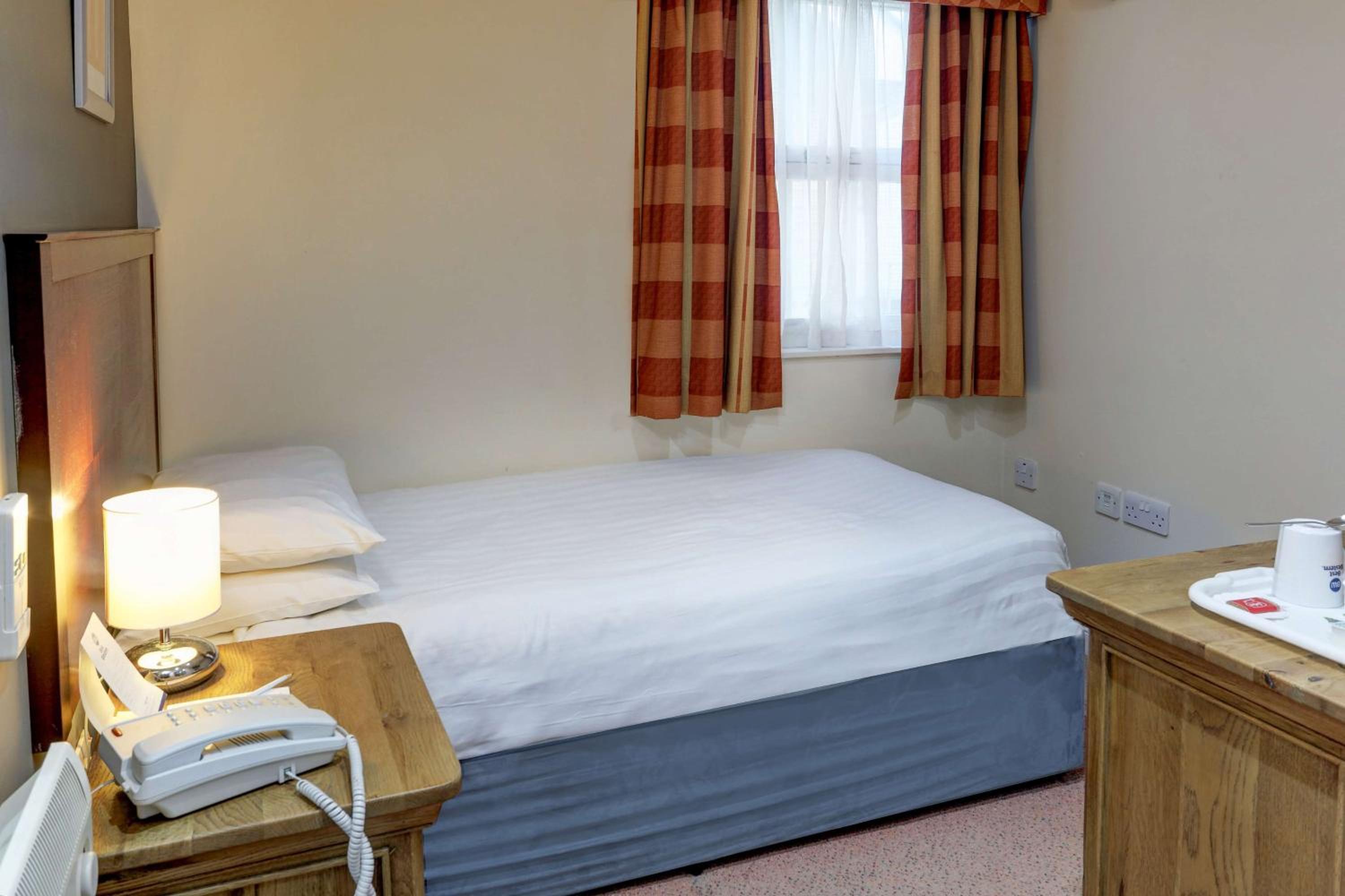 Standard Single Room - Non-Smoking