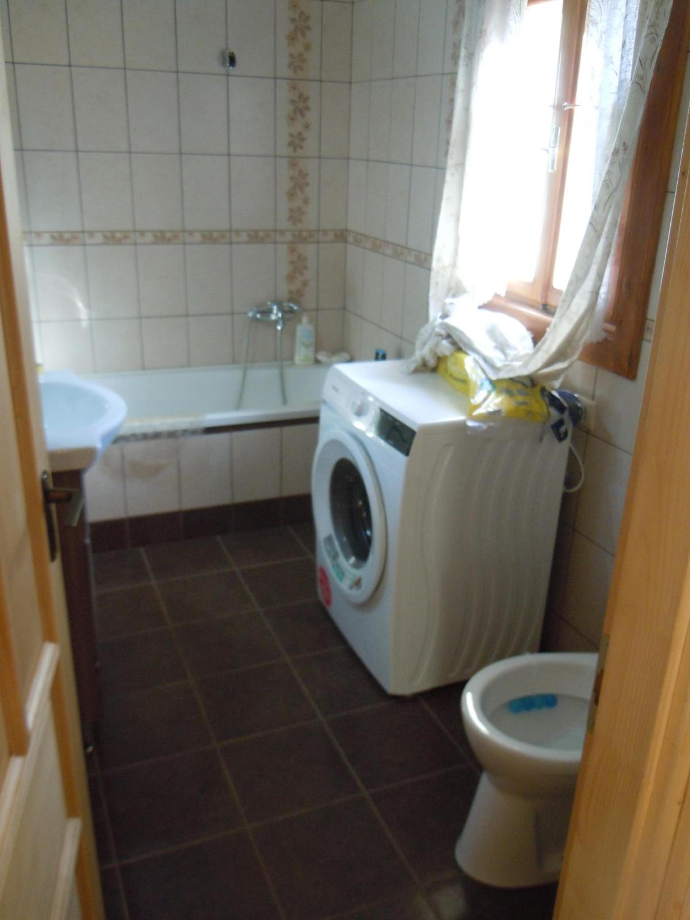 Two-Bedroom House - Photo 12