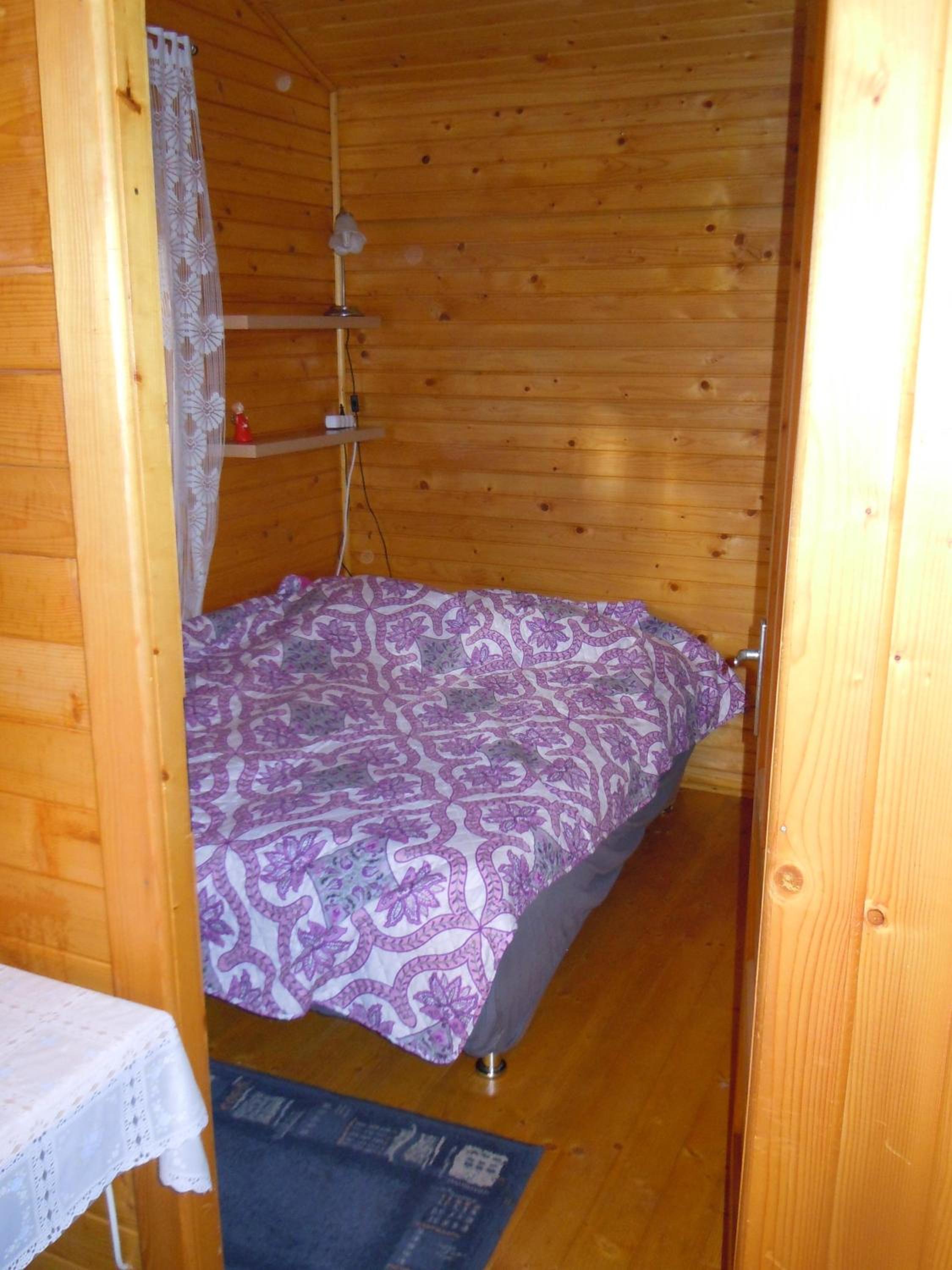 Two-Bedroom House - Photo 8