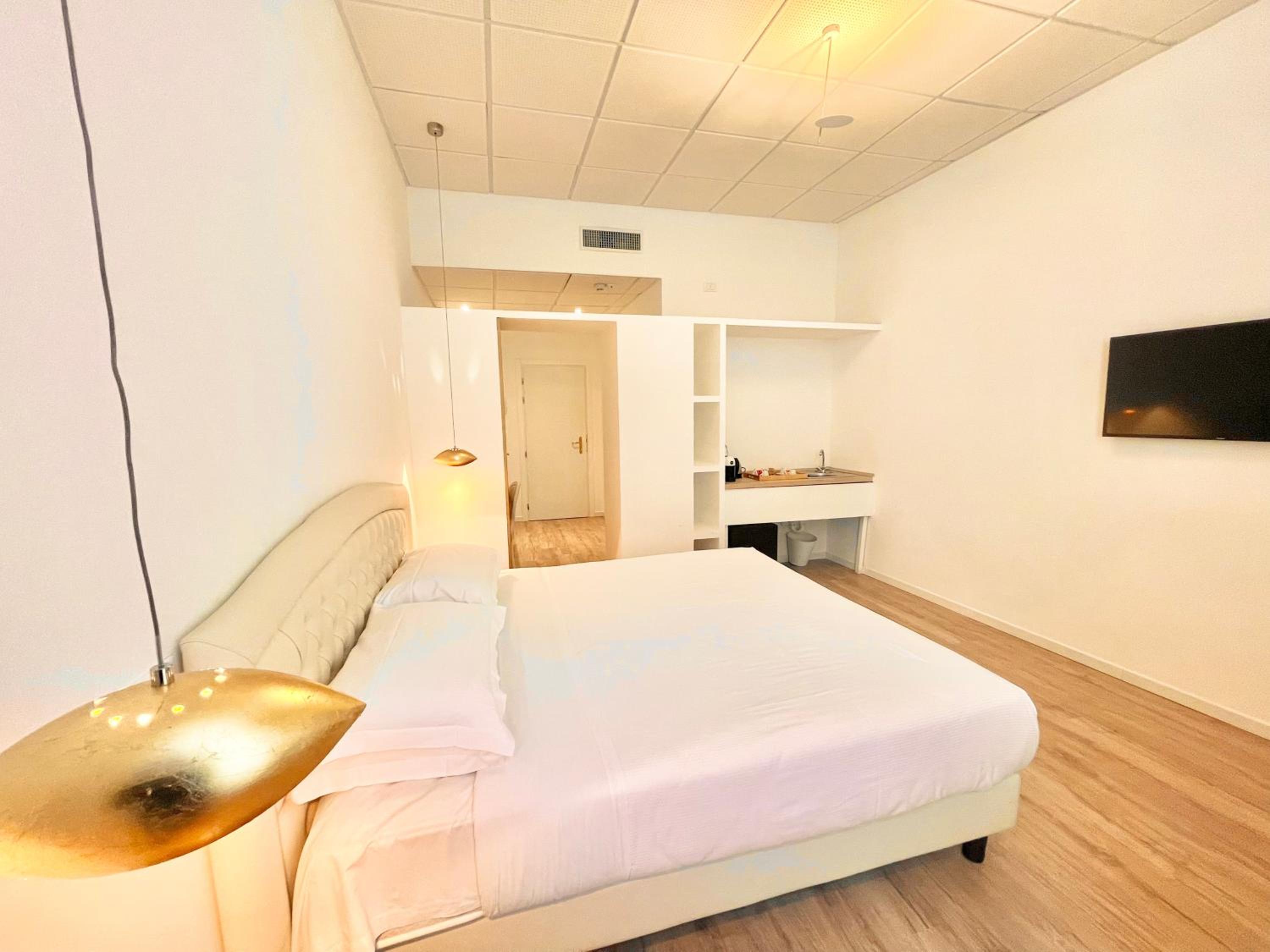Deluxe Family Room - Photo 4