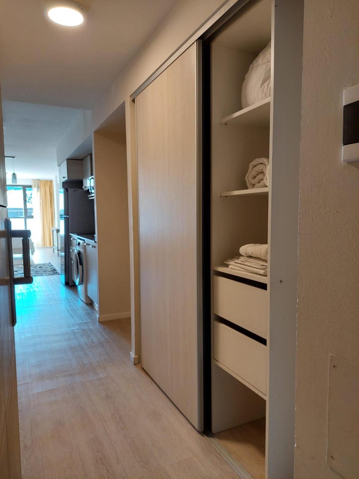 Studio Apartment photo 3
