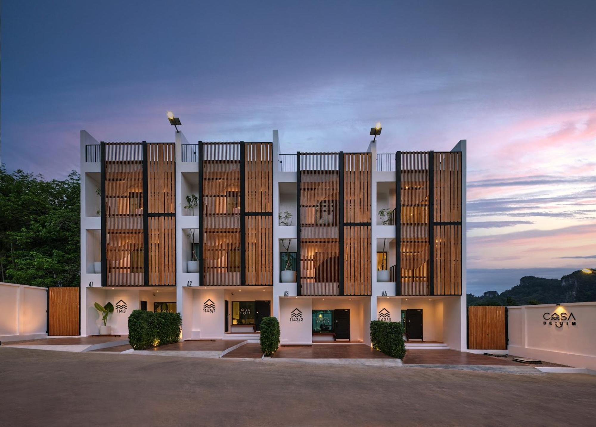 Three-Bedroom Villa - Photo 17