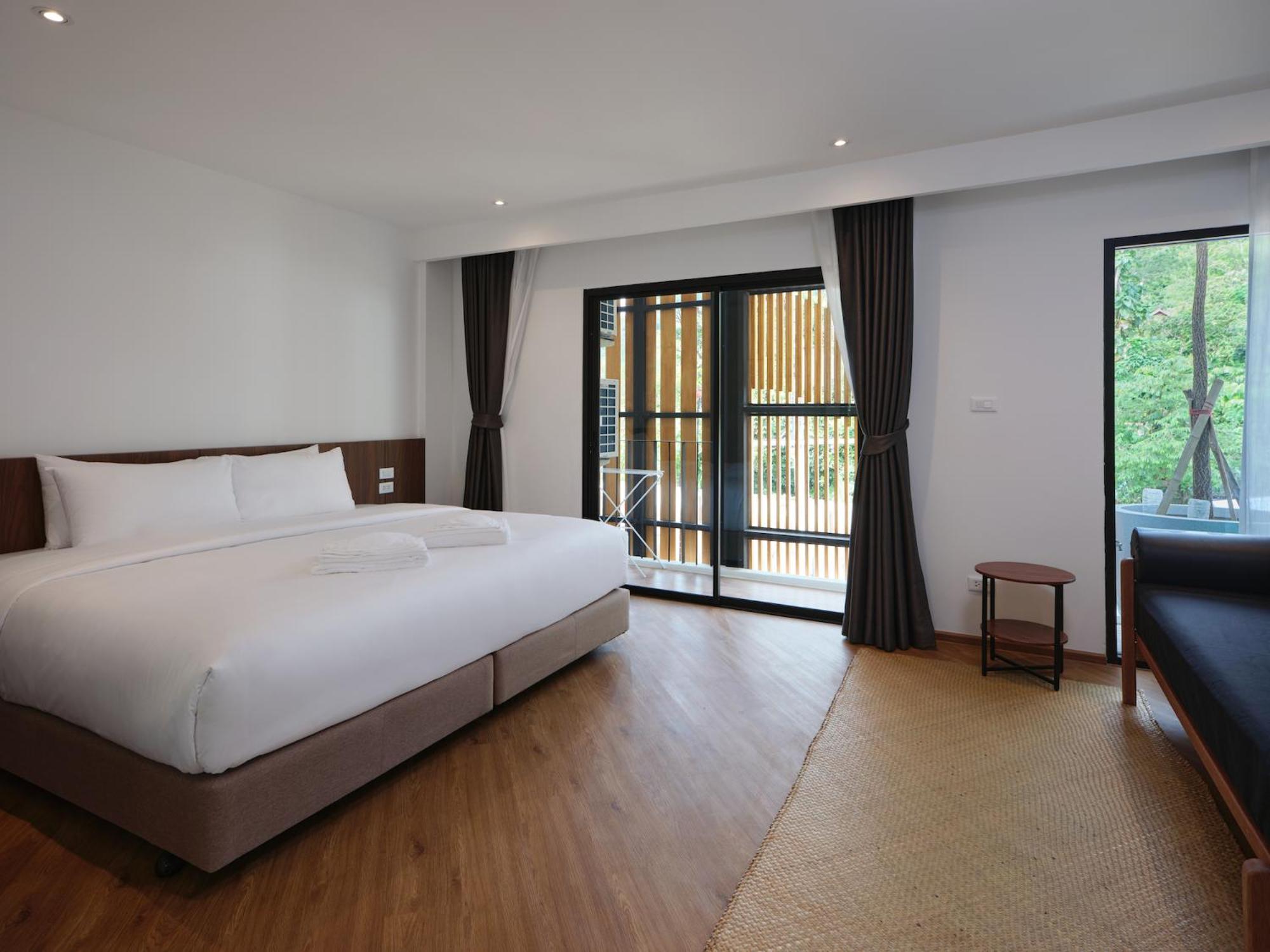 Three-Bedroom Villa - Photo 21