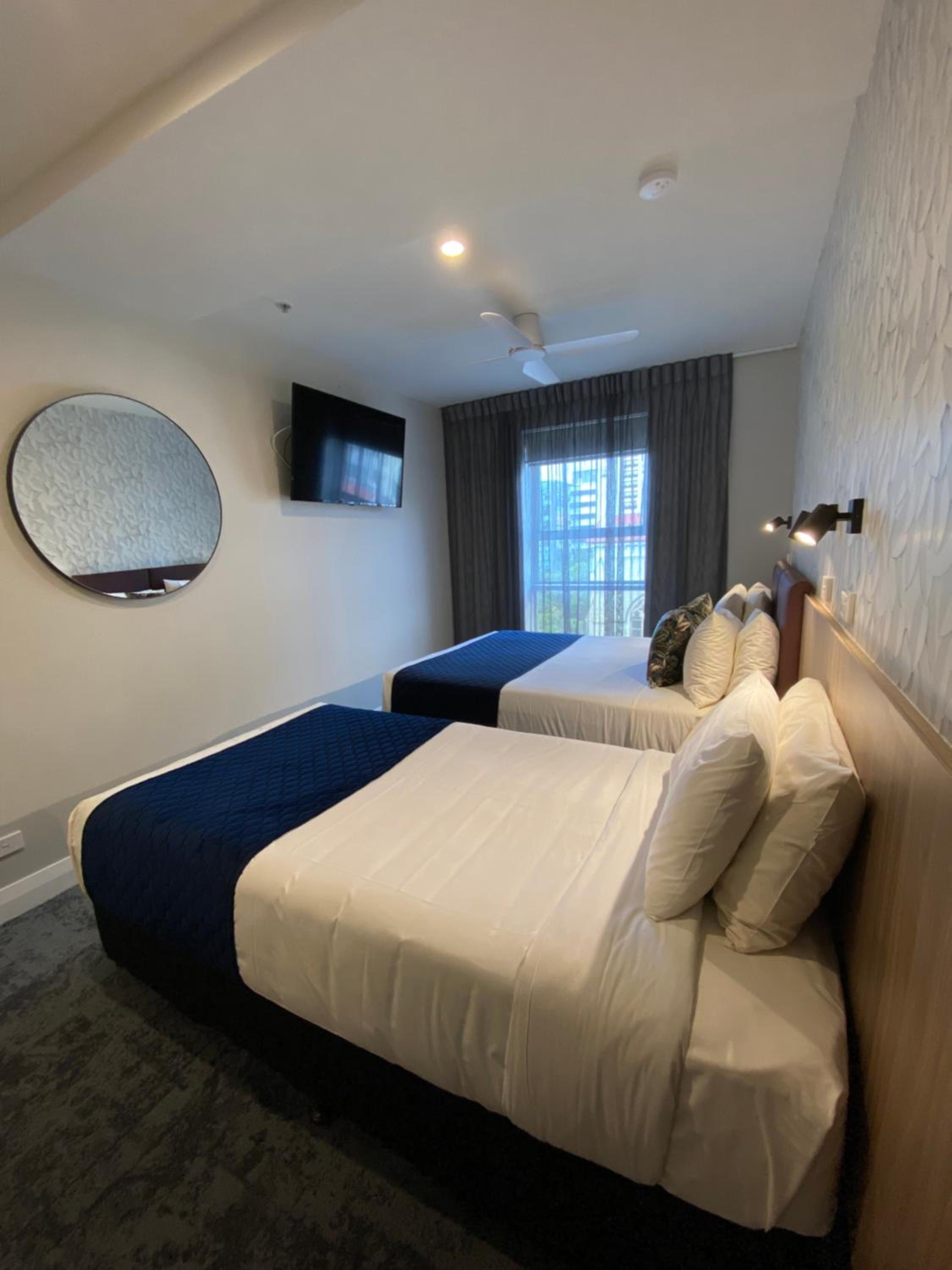 Deluxe Twin Room - Photo 8