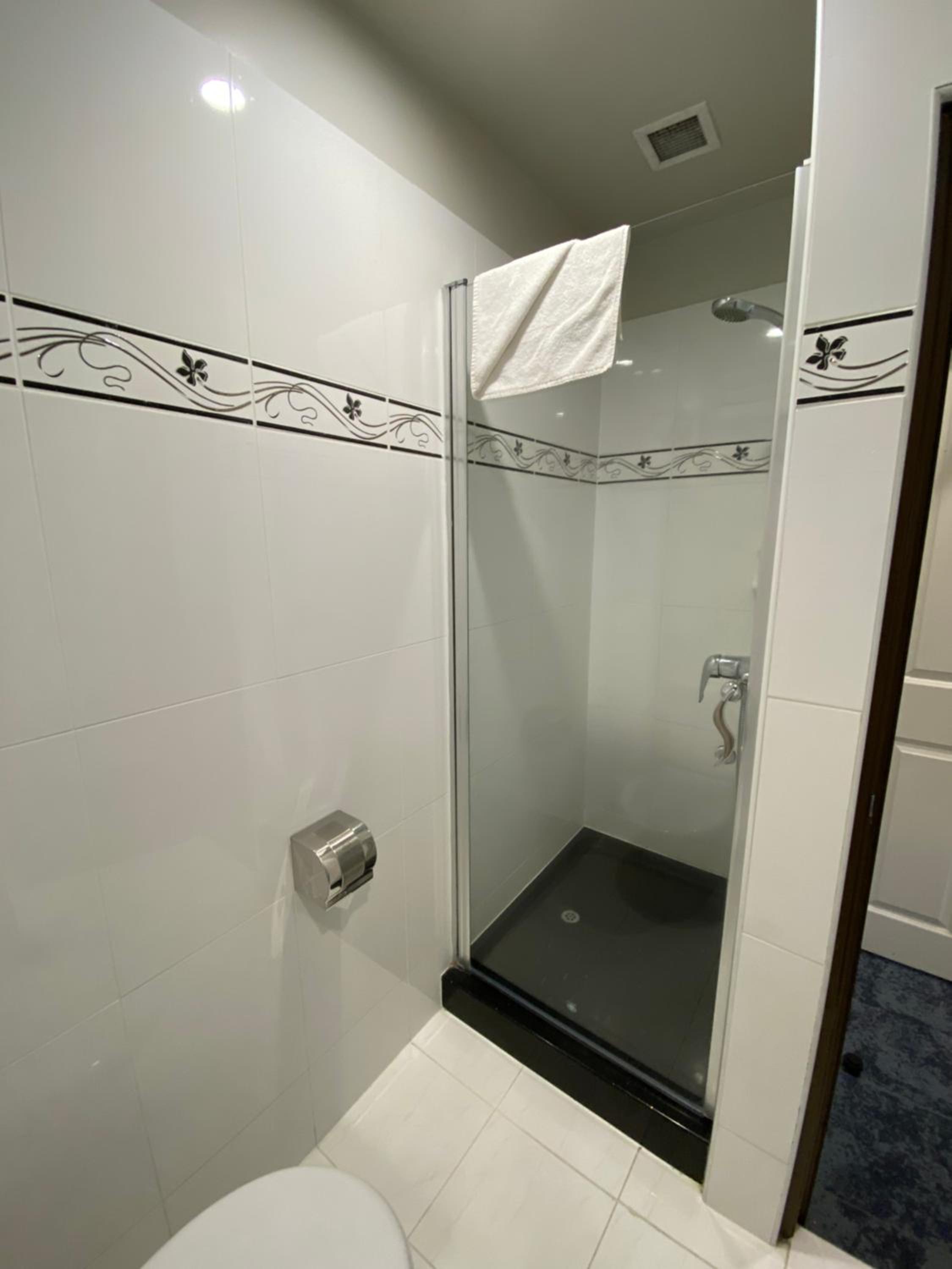 Deluxe Twin Room - Photo 2