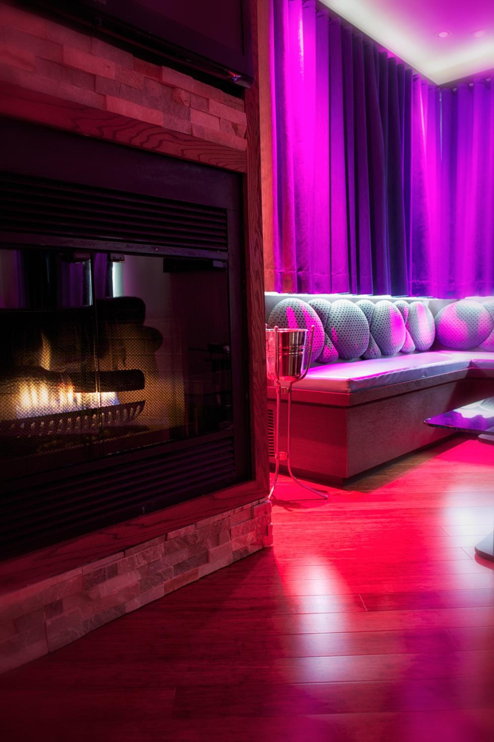 Suite with Spa Bath - Photo 1