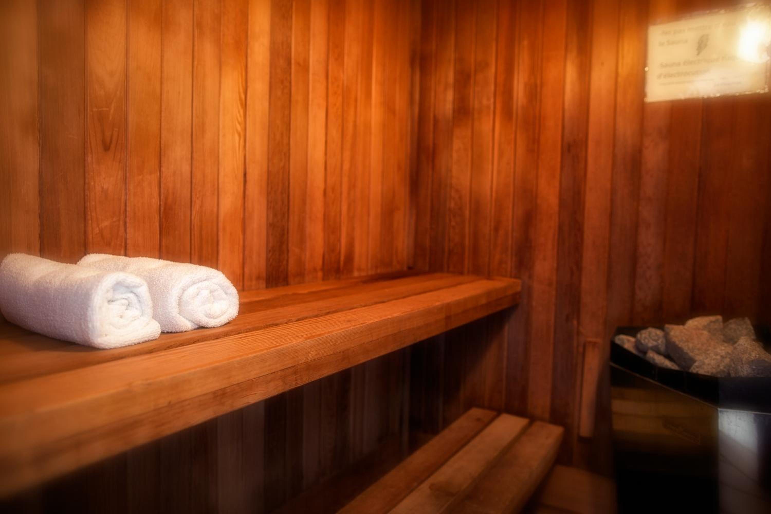 Suite with Spa Bath - Photo 5