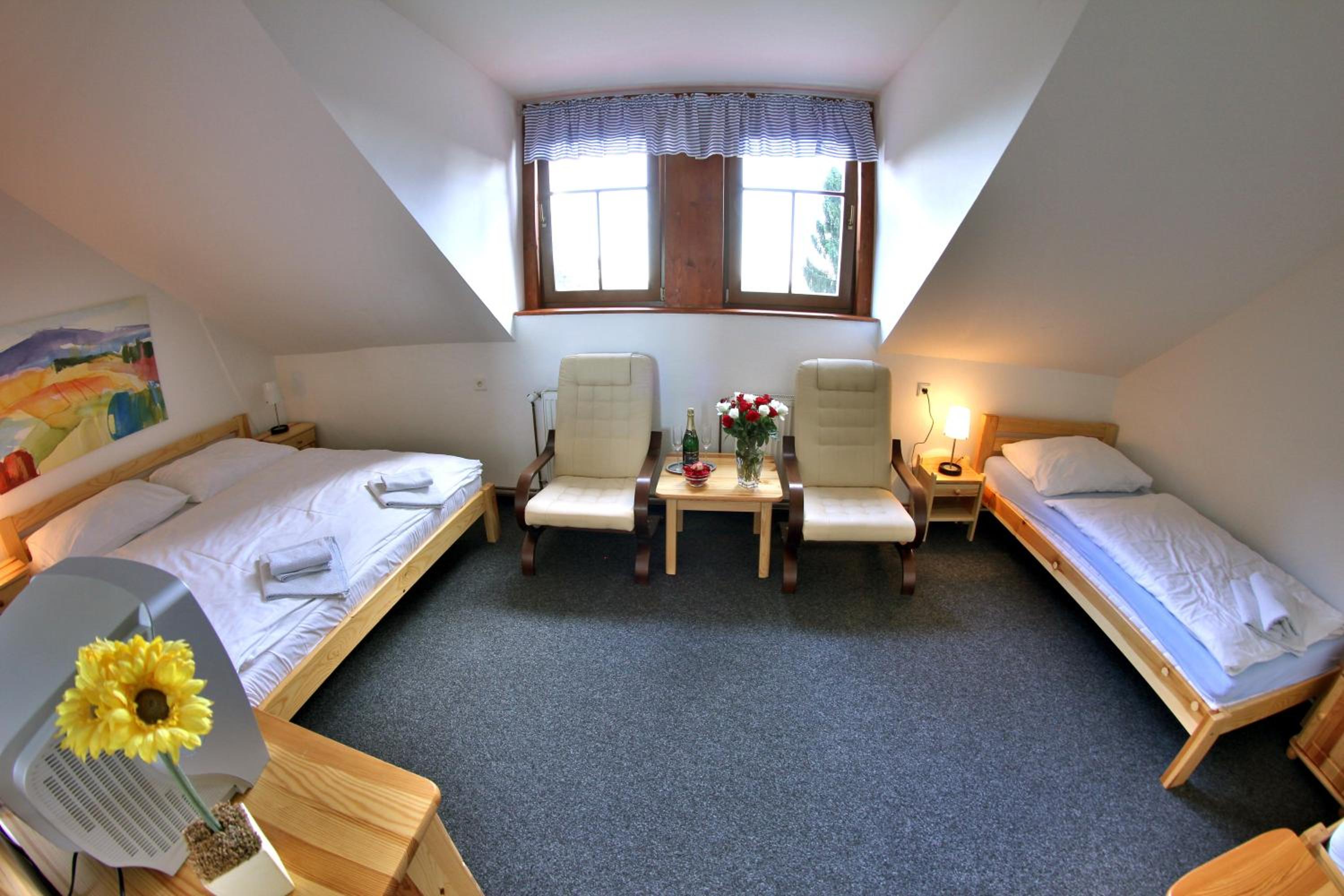 Triple Room photo 3