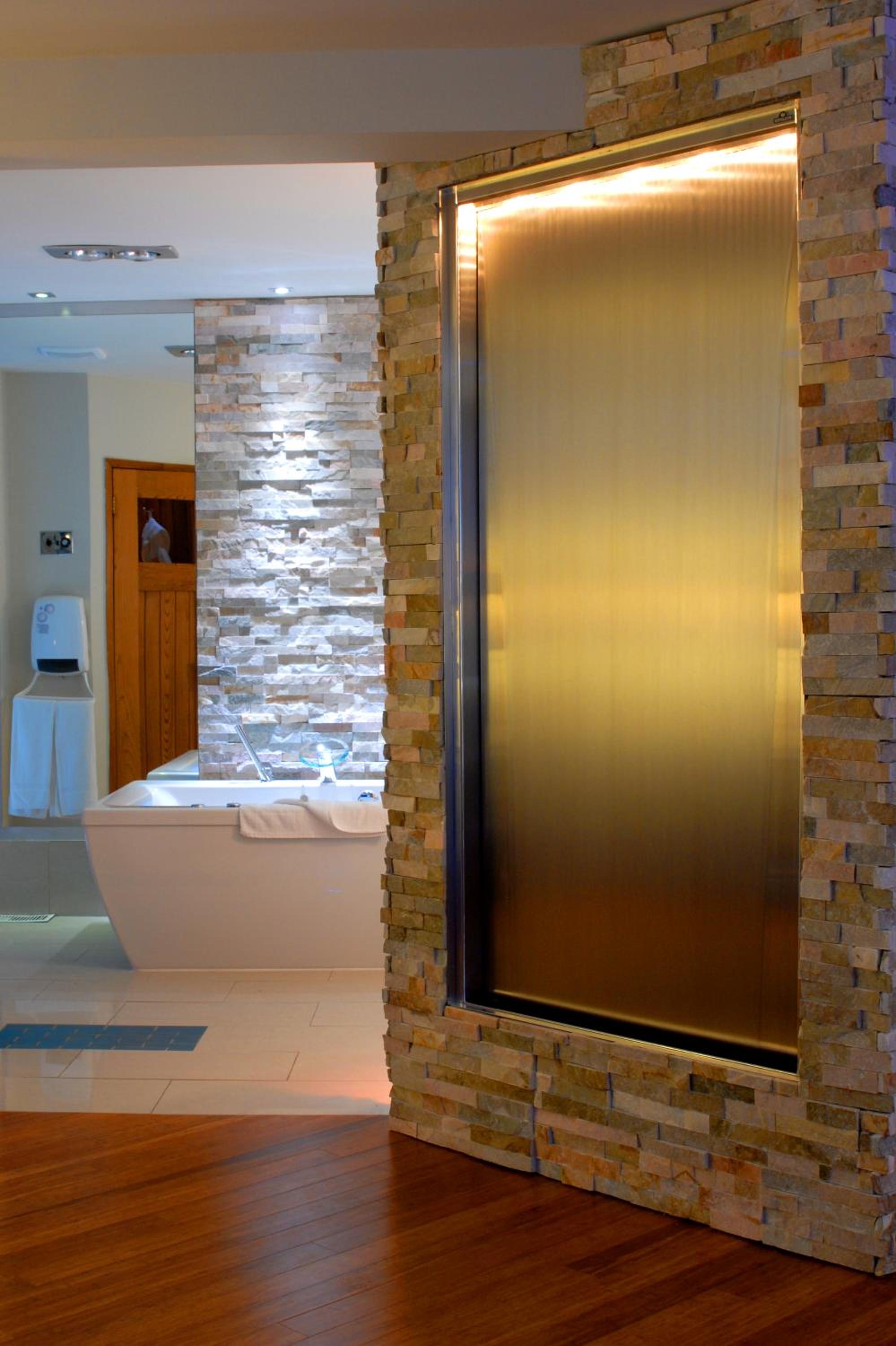 Suite with Spa Bath - Photo 8