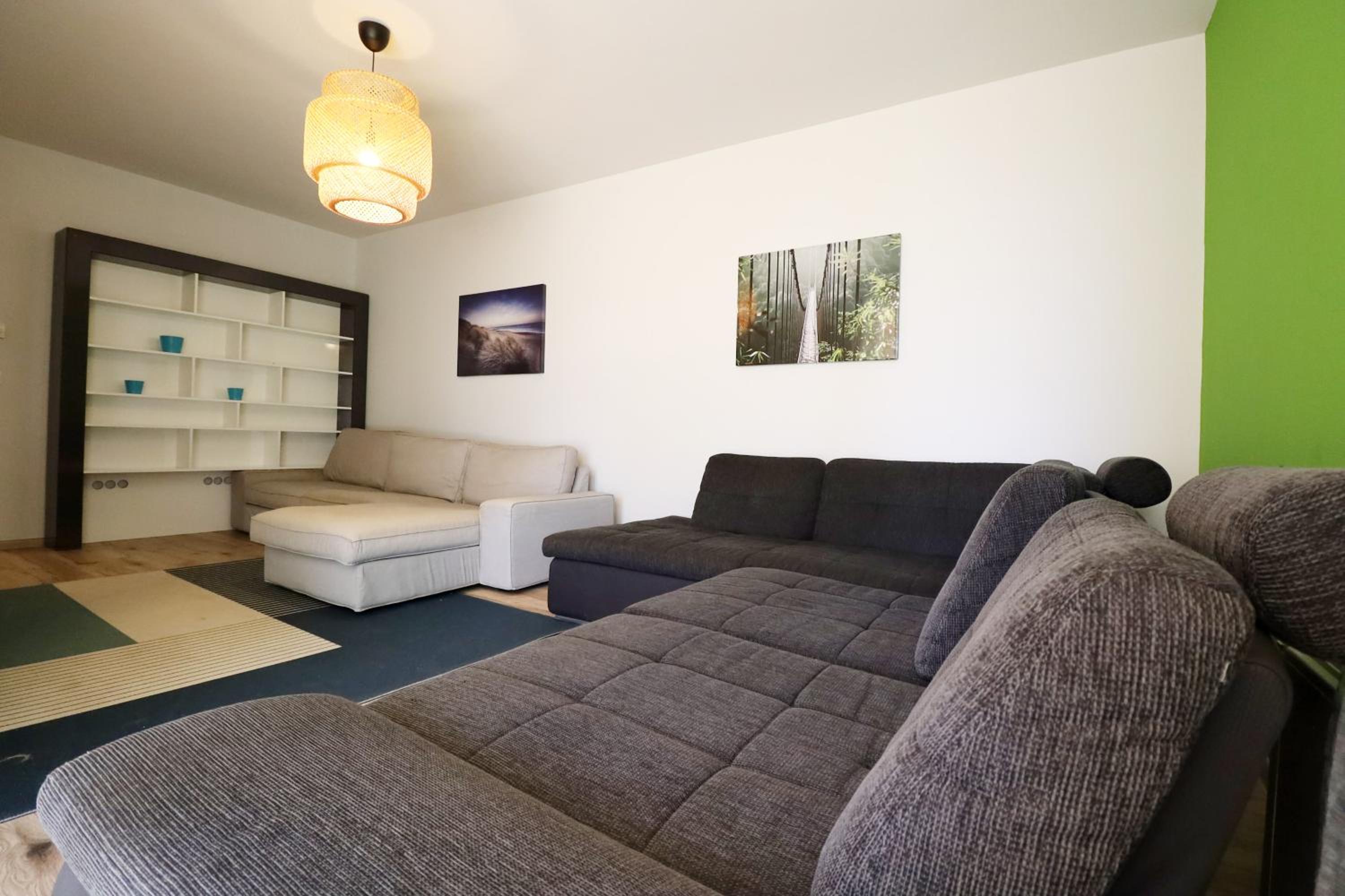 Three-Bedroom Apartment - Photo 10