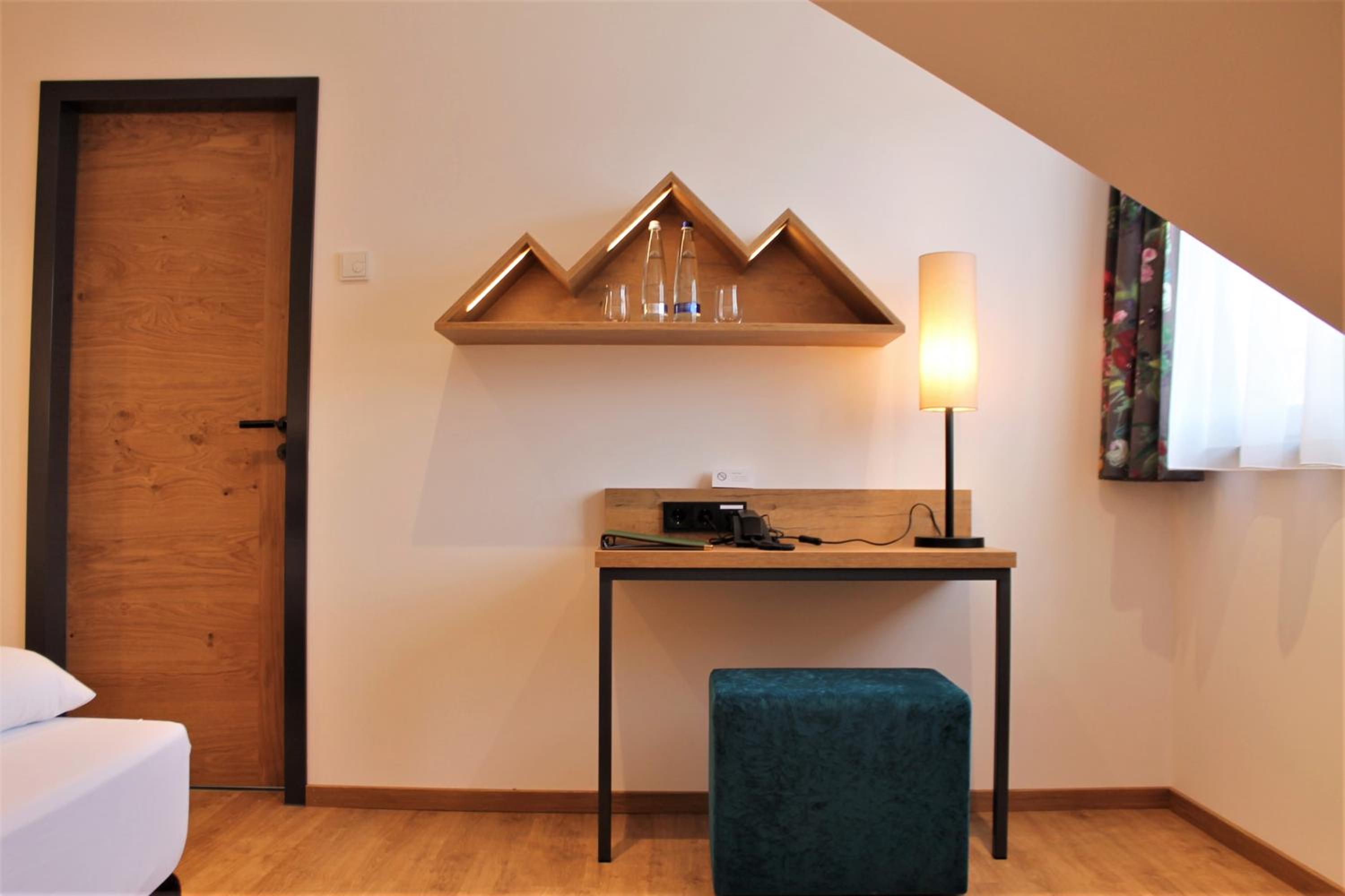 Double Room - Photo 5
