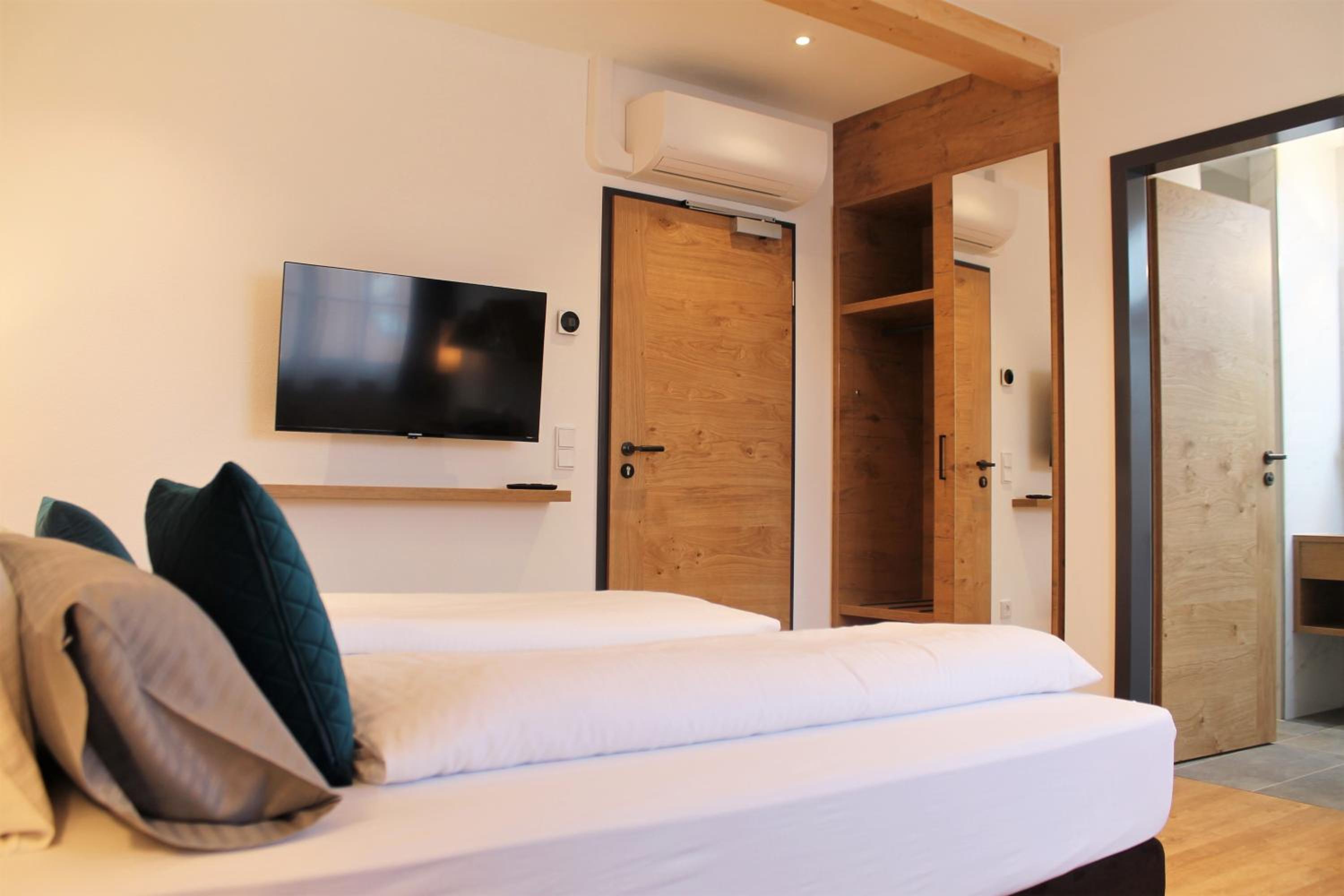 Double Room - Photo 3