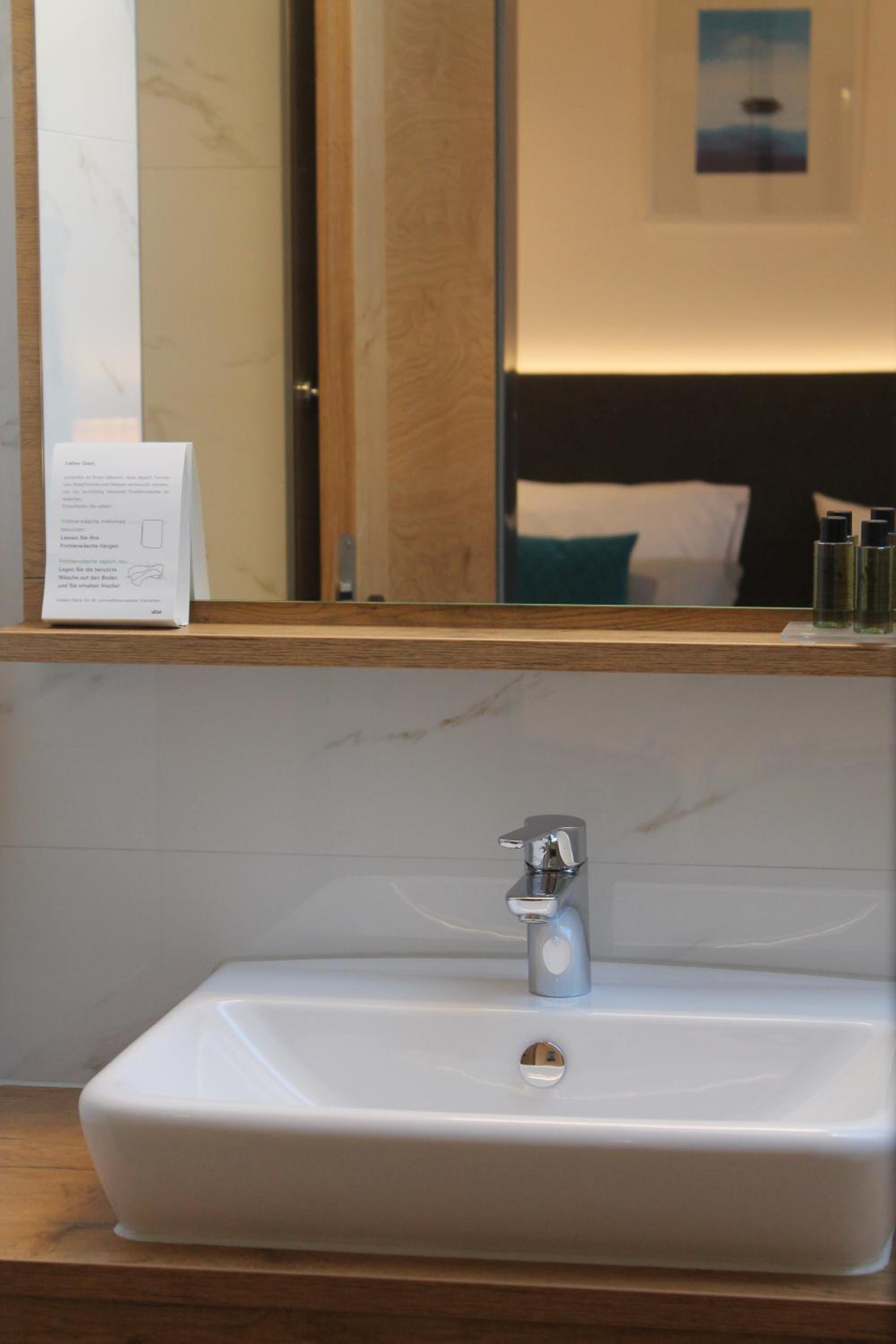 Double Room - Photo 9