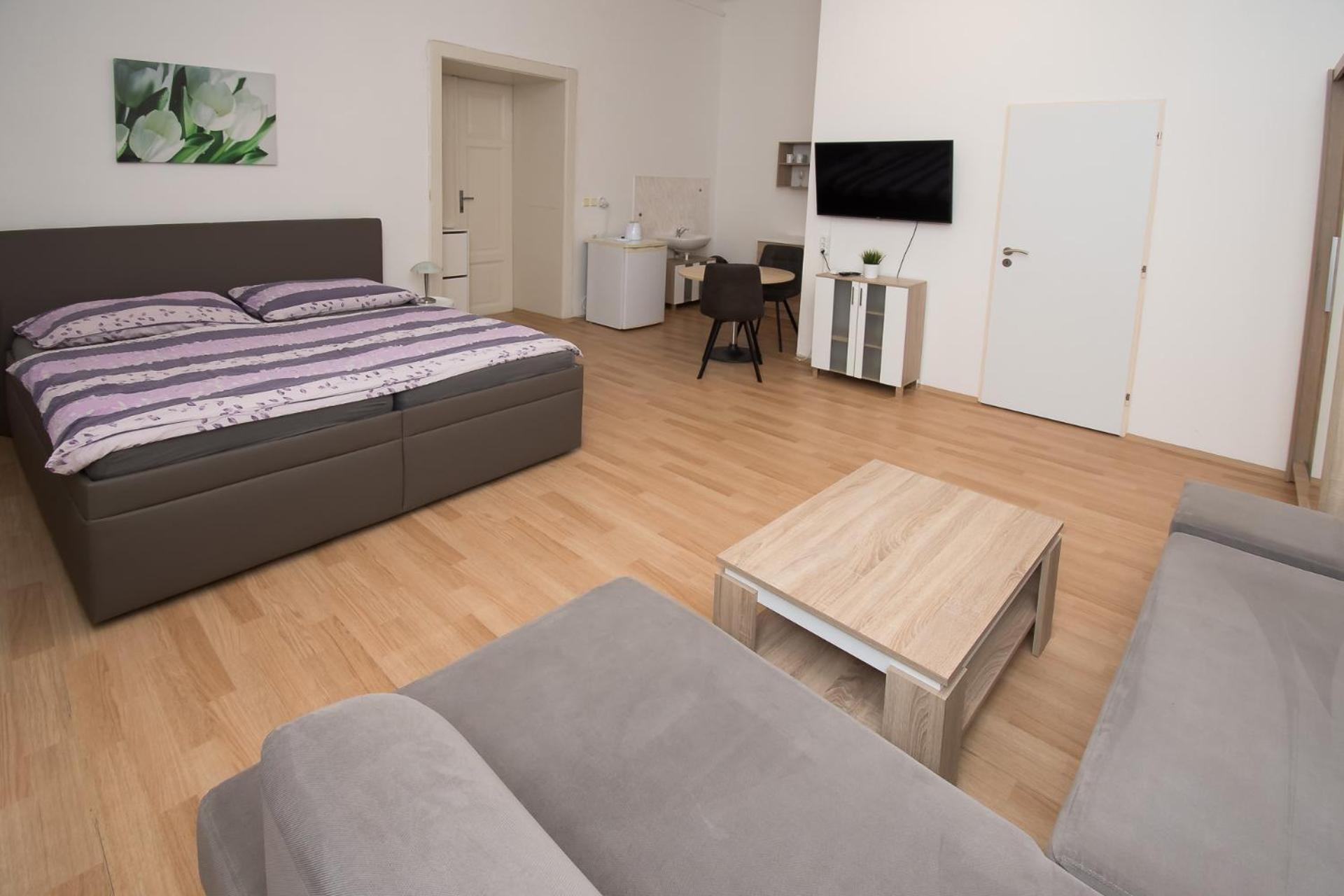 Large Double Room