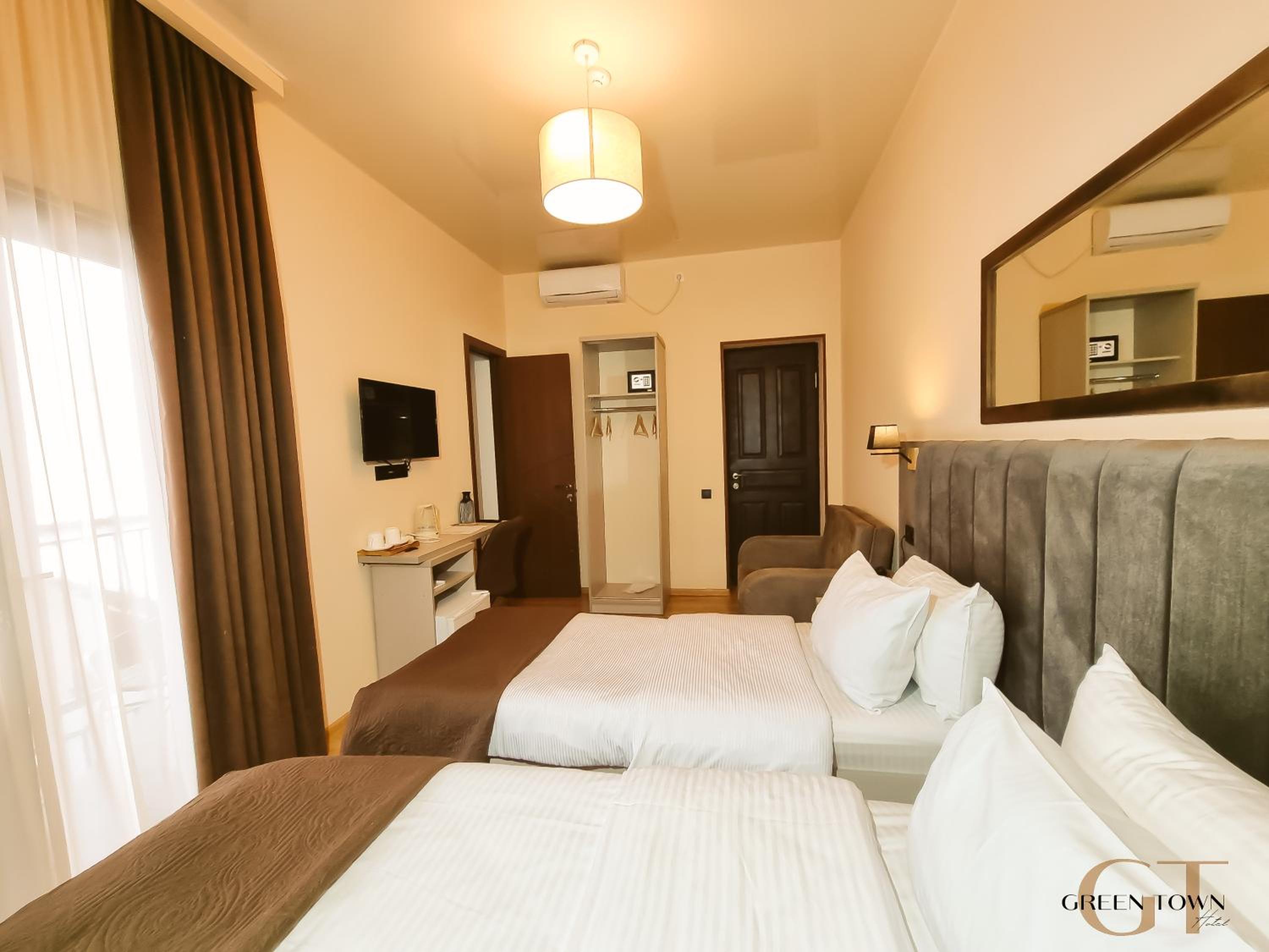 Double or Twin Room with Terrace