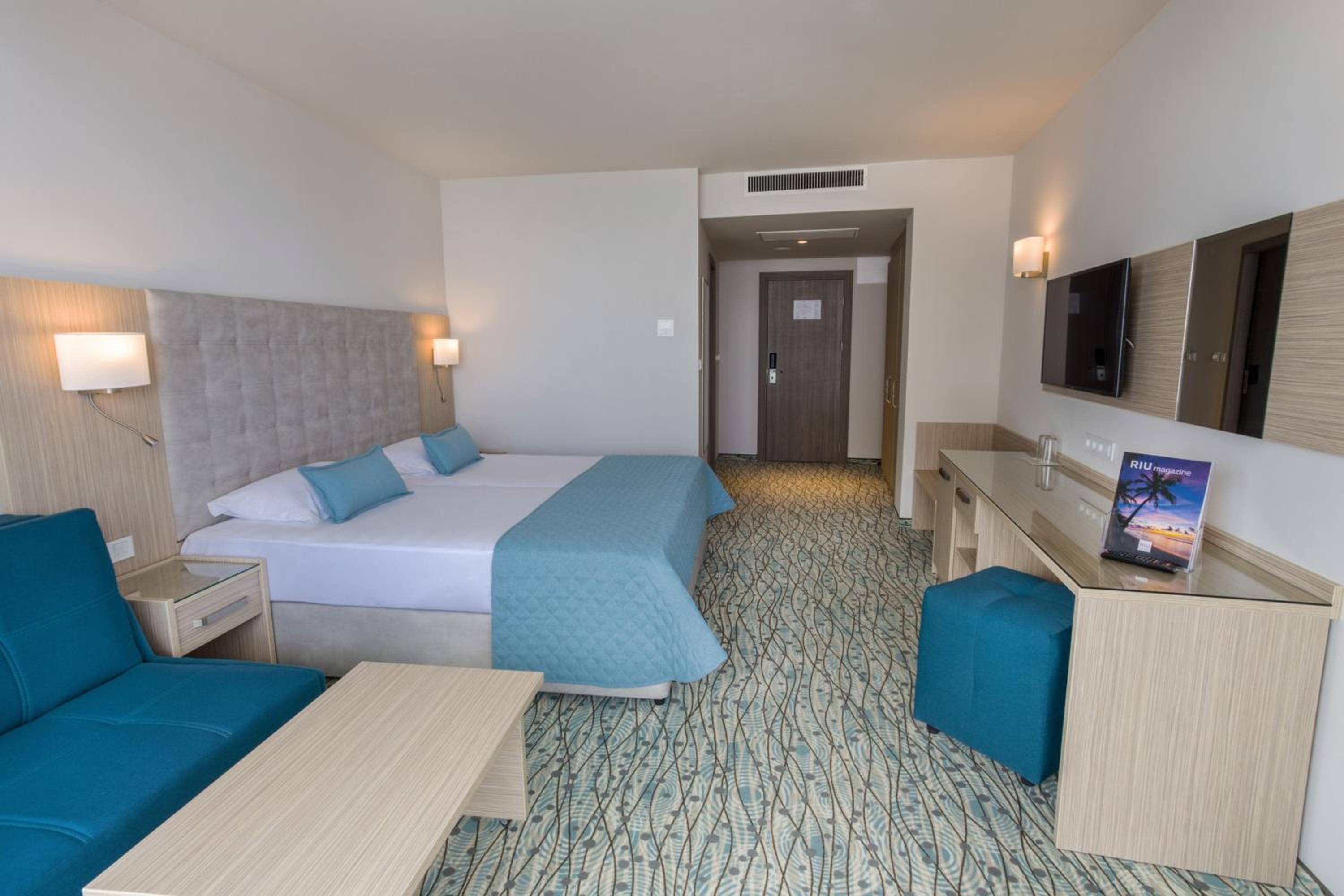 Double Room (1 Adult + 1 Child 0-11 years)