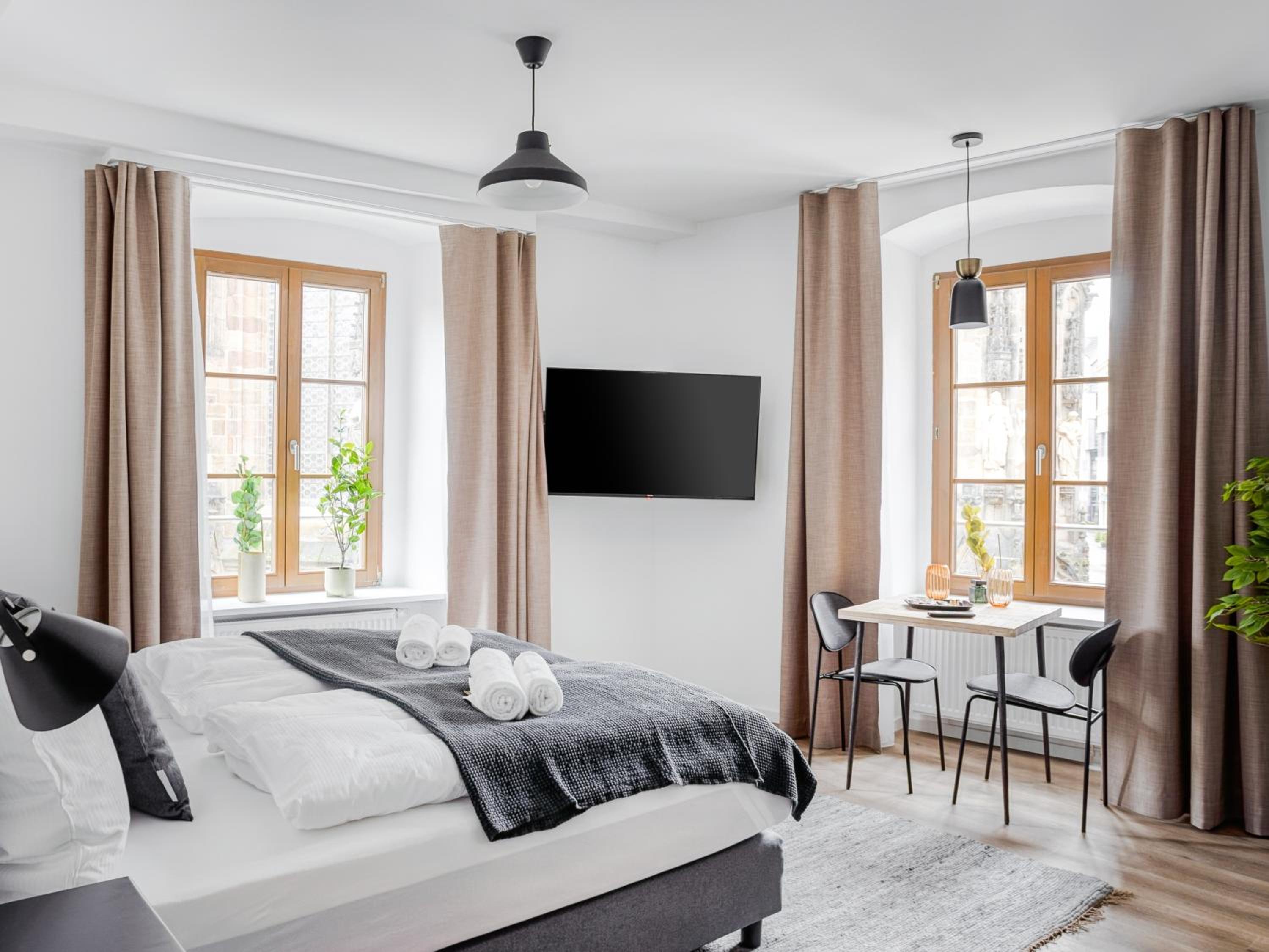 Suite M - Photo 1