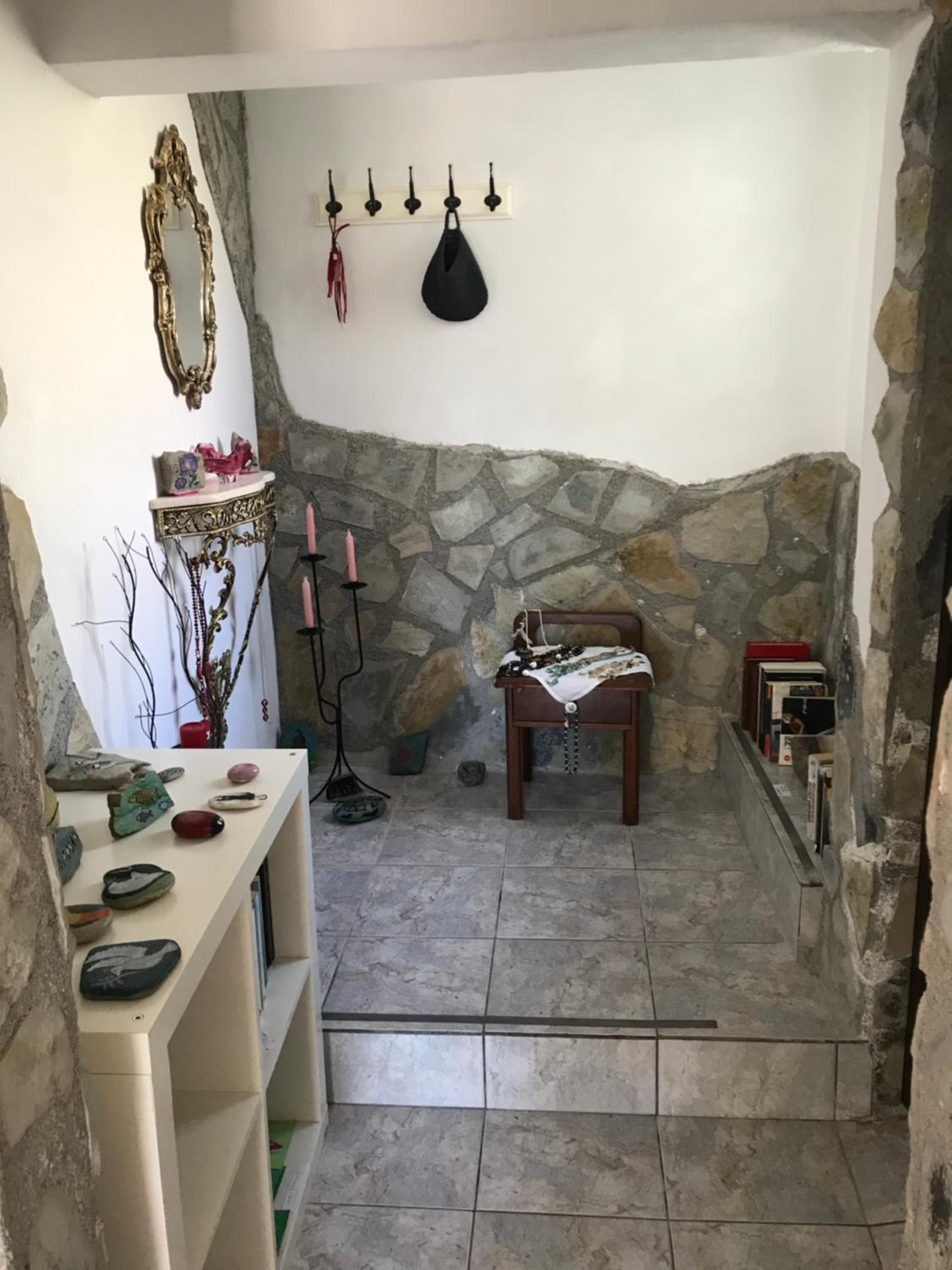 Studio Apartment - Photo 20