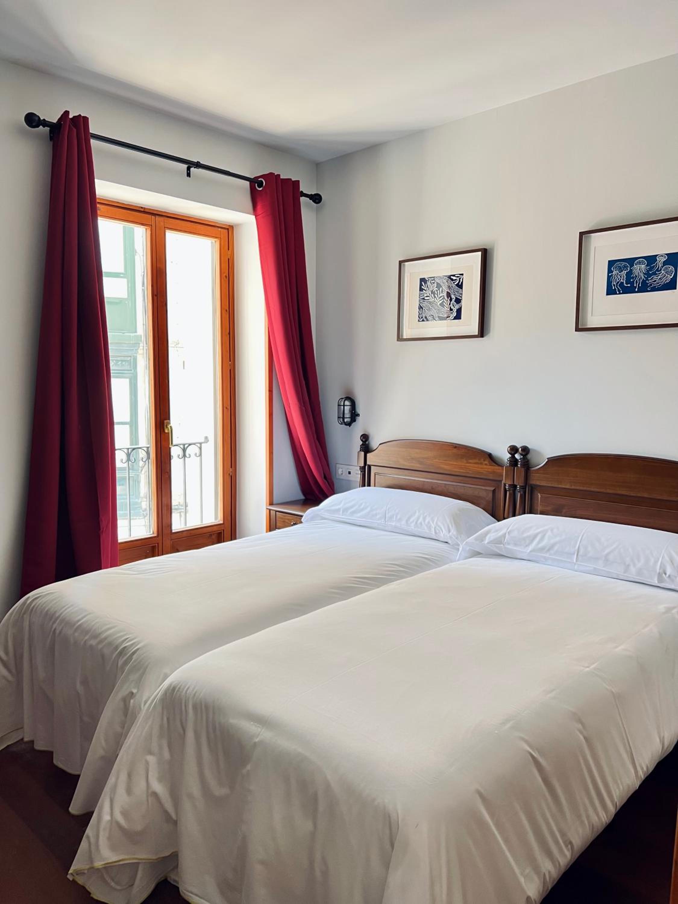 Standard Double Room - Photo 1