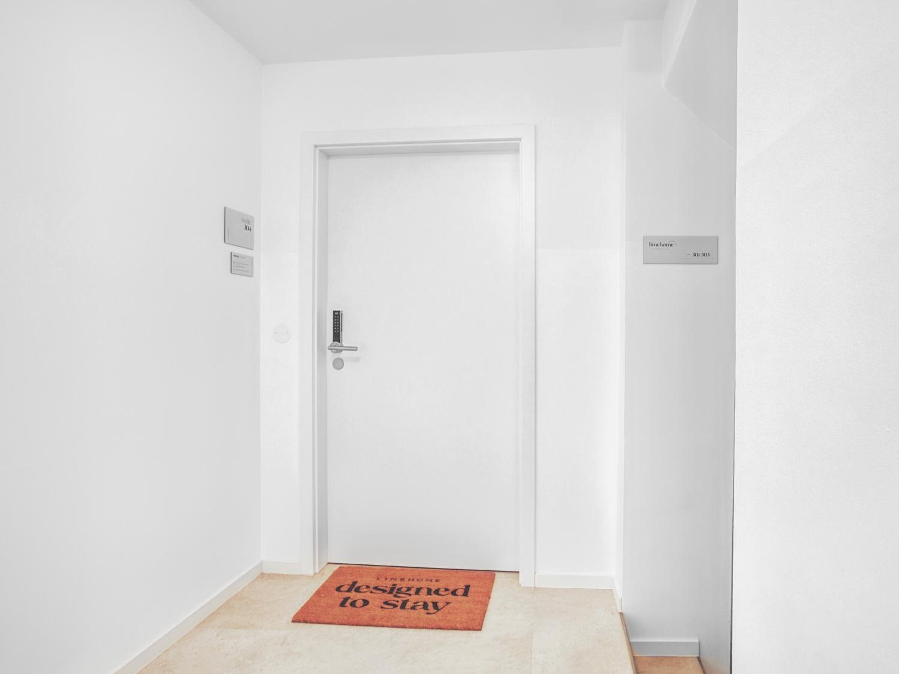 Suite M - Photo 17