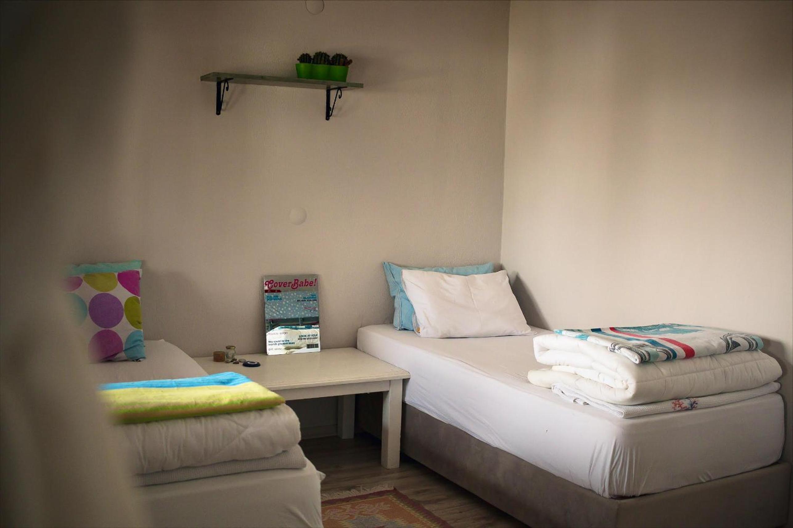 Mixed Dormitory Room photo 2