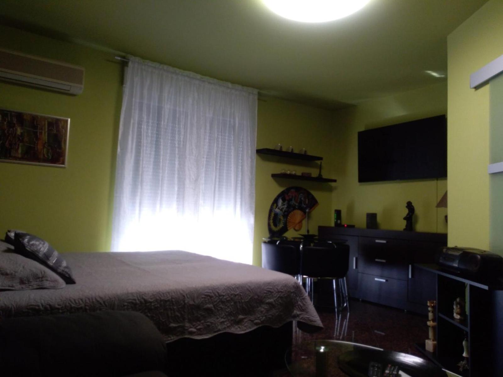 One-Bedroom Apartment - Photo 4